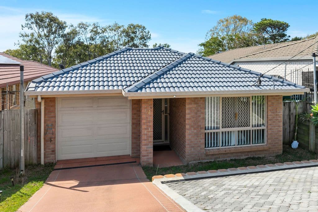 17 Curve Avenue, Wynnum QLD 4178, Wynnum - Image 1