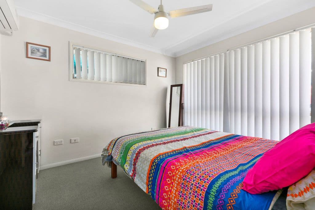 17 Curve Avenue, Wynnum QLD 4178, Wynnum - Thumbnail 5