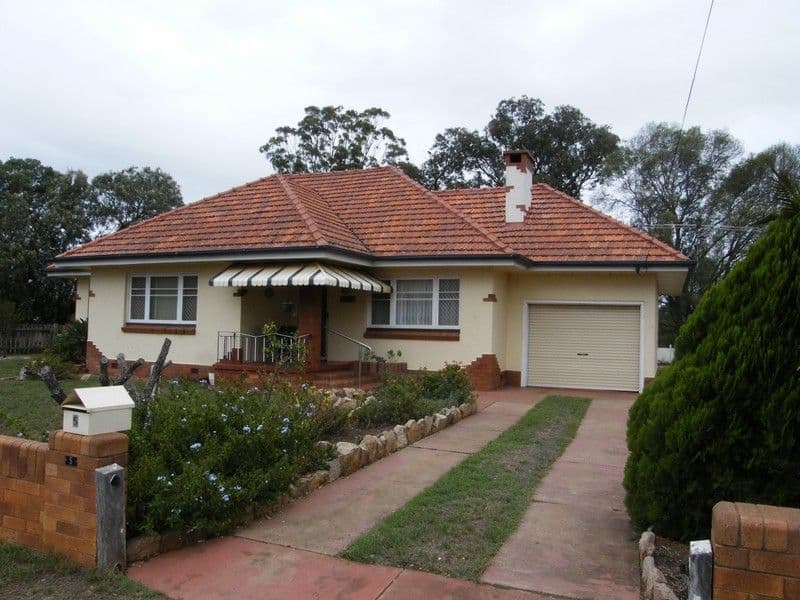 5 Bell Street, OAKEY QLD 4401, Oakey - Image 1