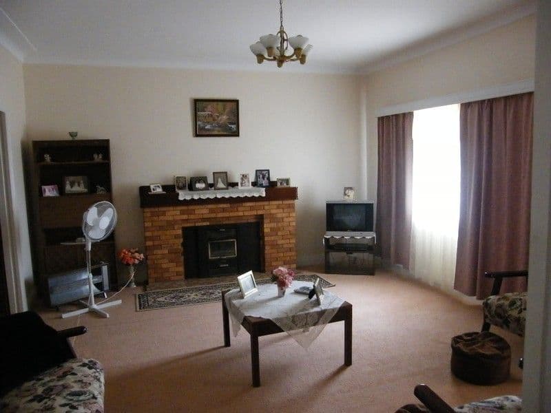 5 Bell Street, OAKEY QLD 4401, Oakey - Thumbnail 2