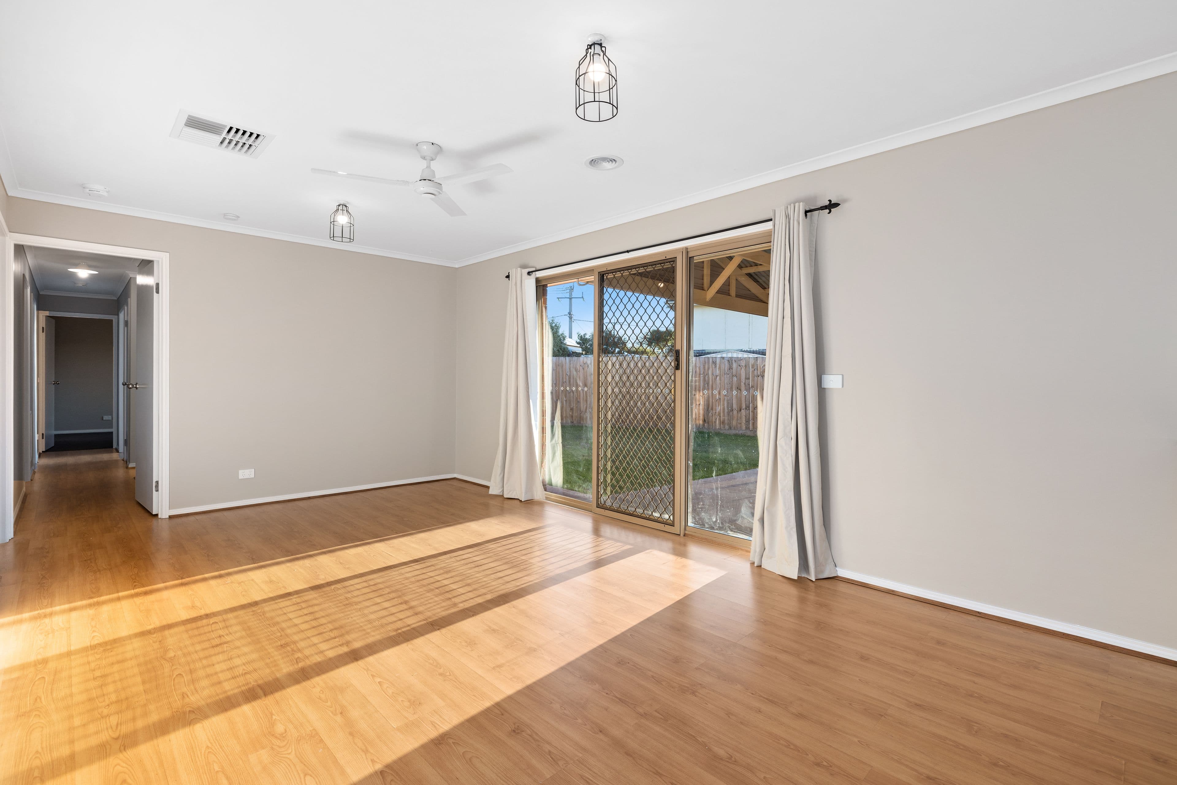 11 Dean Court, Cranbourne West VIC 3977, Cranbourne West - Thumbnail 7