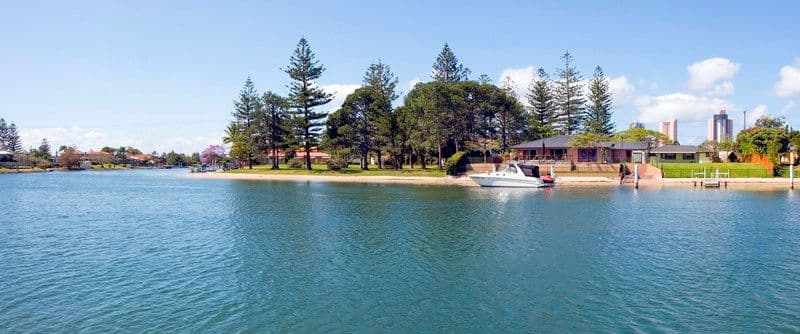 47 Allambi Avenue, BROADBEACH WATERS QLD 4218, Broadbeach Waters - Thumbnail 2