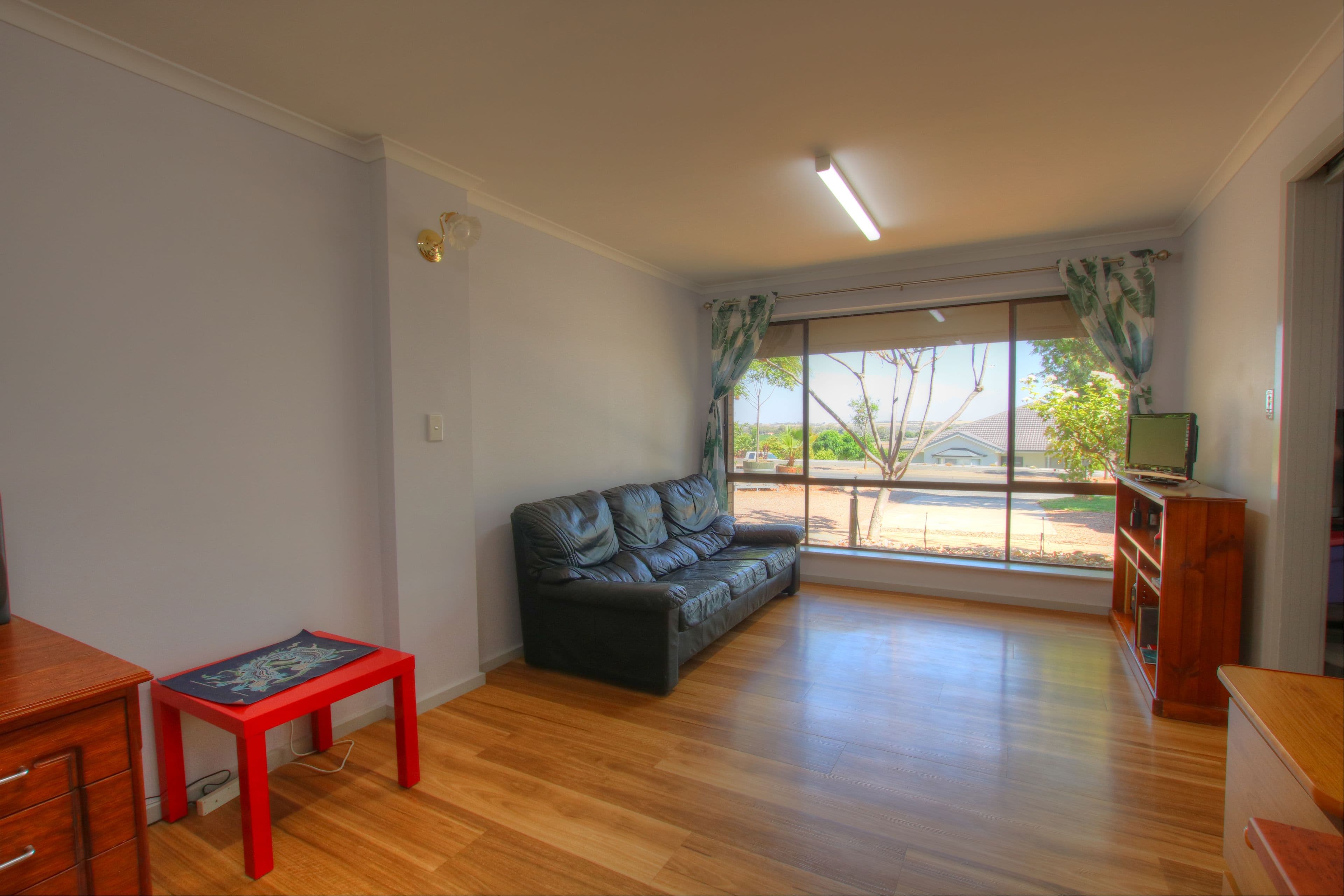 21 West Road, Waikerie SA 5330, Waikerie - Thumbnail 8