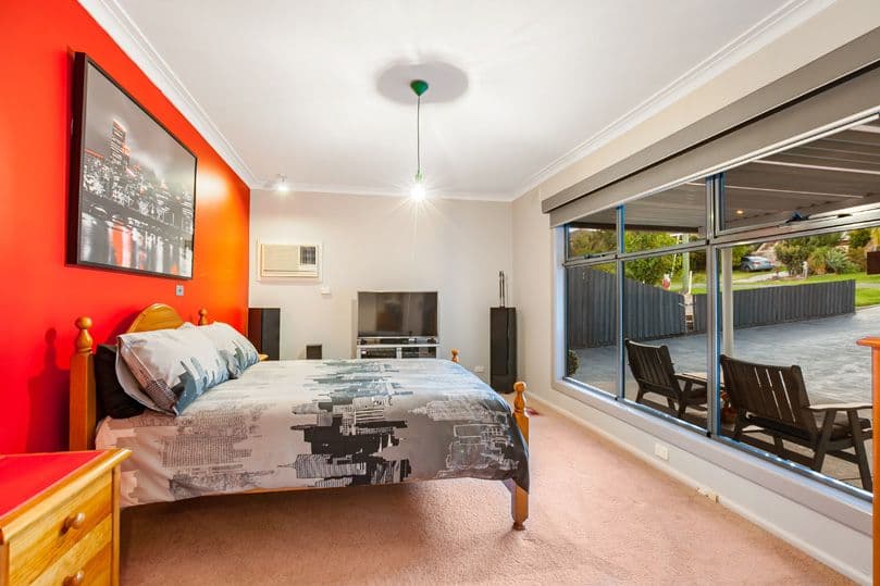 32 Ayr Street, Reservoir VIC 3073, Reservoir - Thumbnail 3