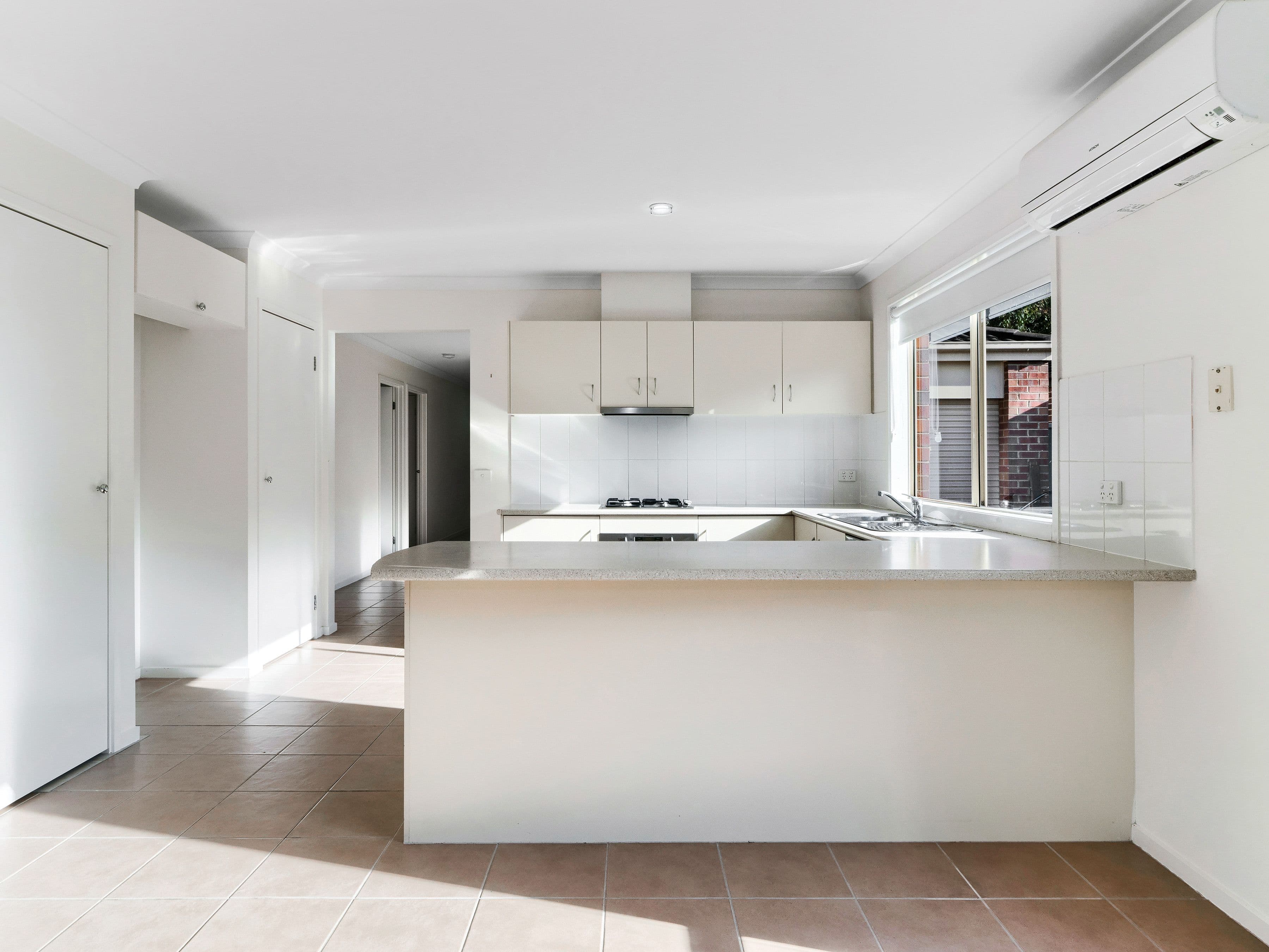 7 Avalon Crescent, Cranbourne East VIC 3977, Cranbourne East - Thumbnail 5