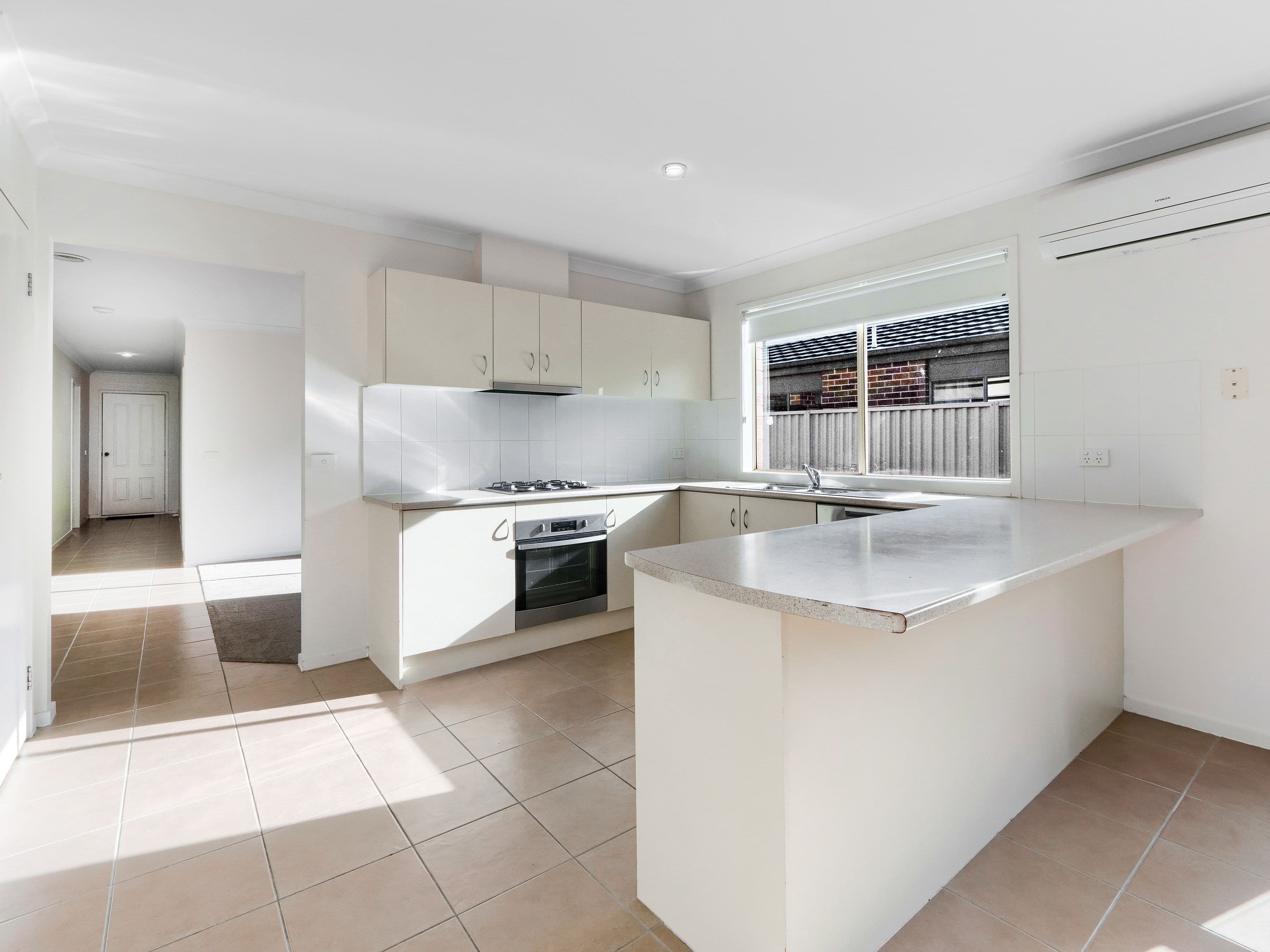 7 Avalon Crescent, Cranbourne East VIC 3977, Cranbourne East - Thumbnail 6