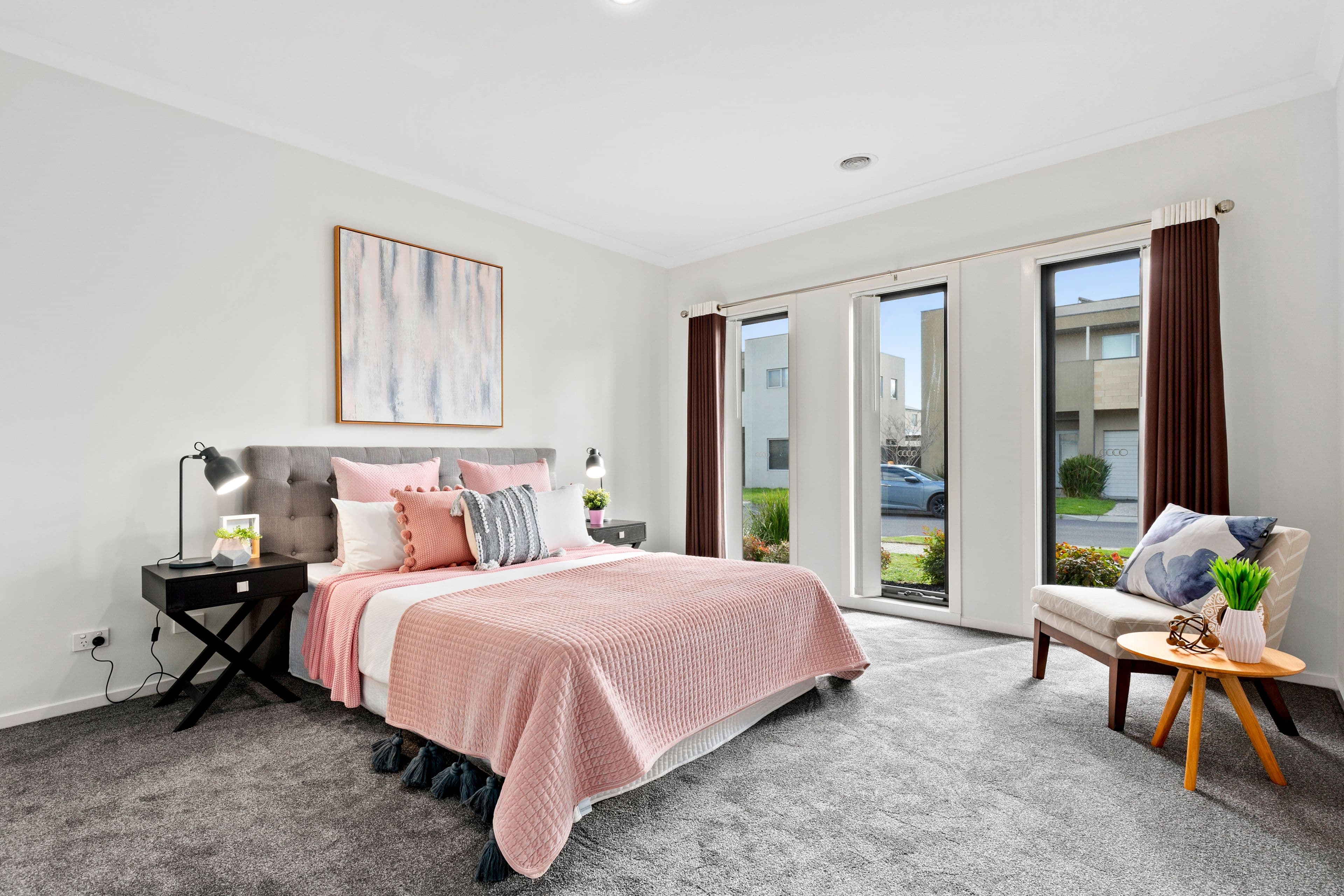 33 Edgeware Close, Pakenham VIC 3810, Pakenham - Thumbnail 2