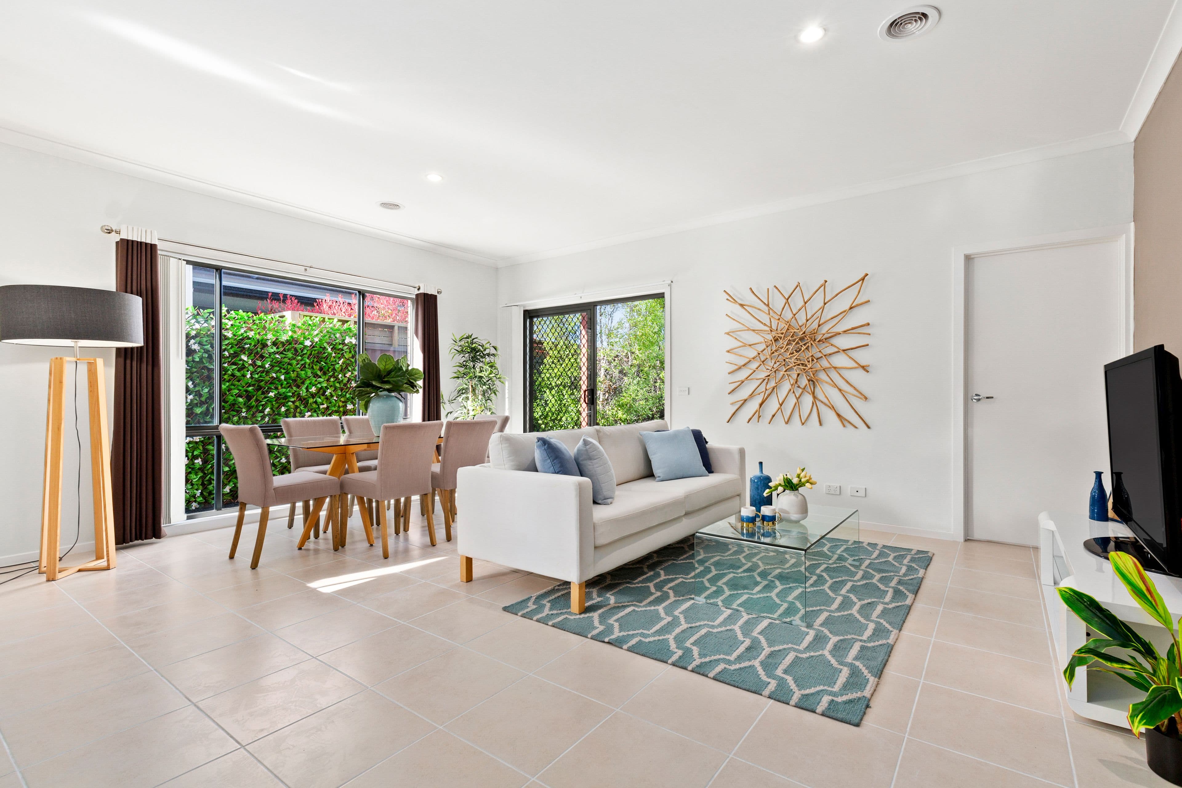 33 Edgeware Close, Pakenham VIC 3810, Pakenham - Thumbnail 6