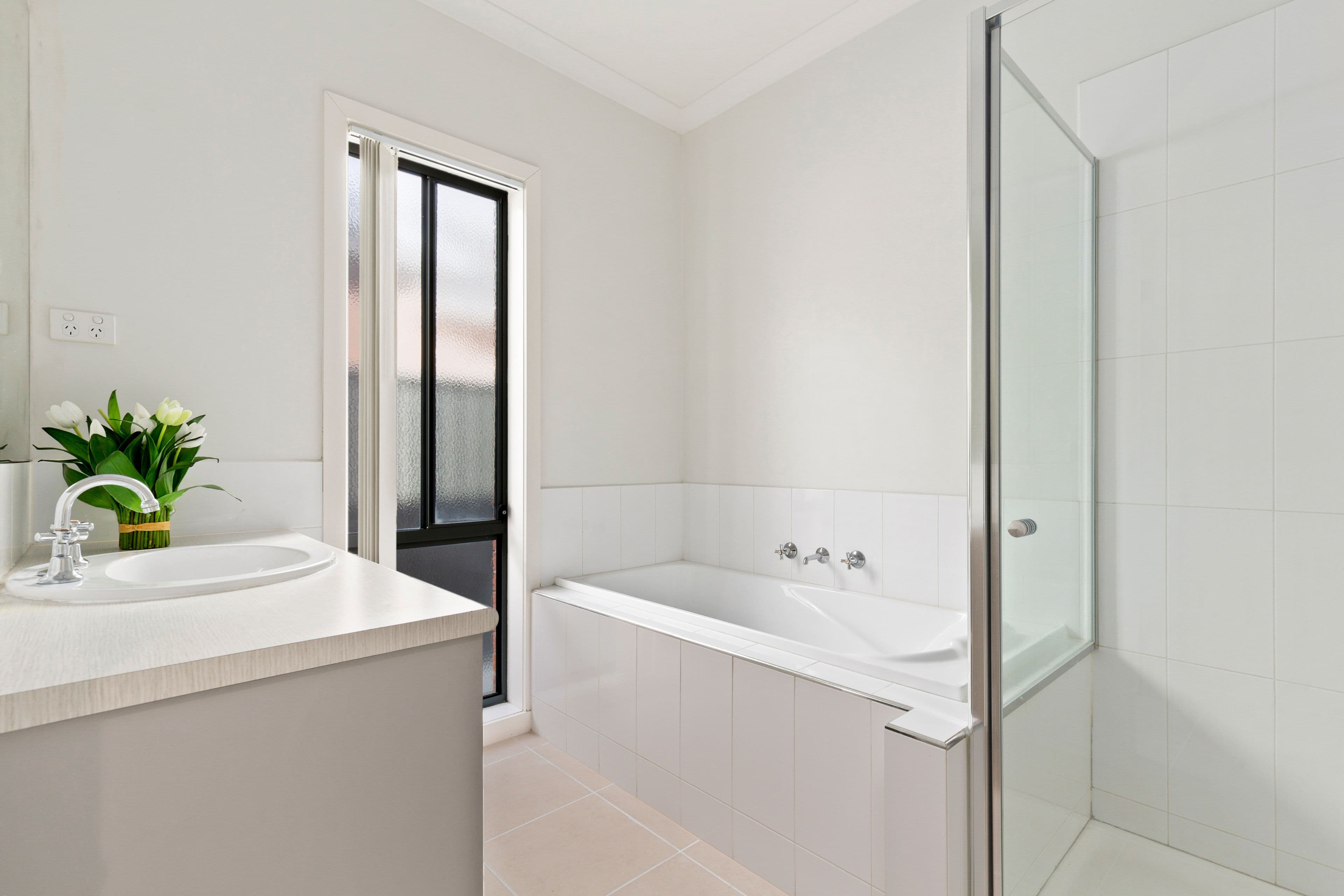 33 Edgeware Close, Pakenham VIC 3810, Pakenham - Thumbnail 7