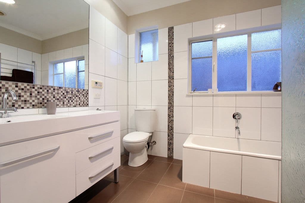 19 Almurta Road, BENTLEIGH EAST VIC 3165, Bentleigh East - Thumbnail 8
