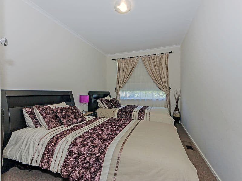 14 Centenary Crescent, Werribee VIC 3030, Werribee - Thumbnail 5