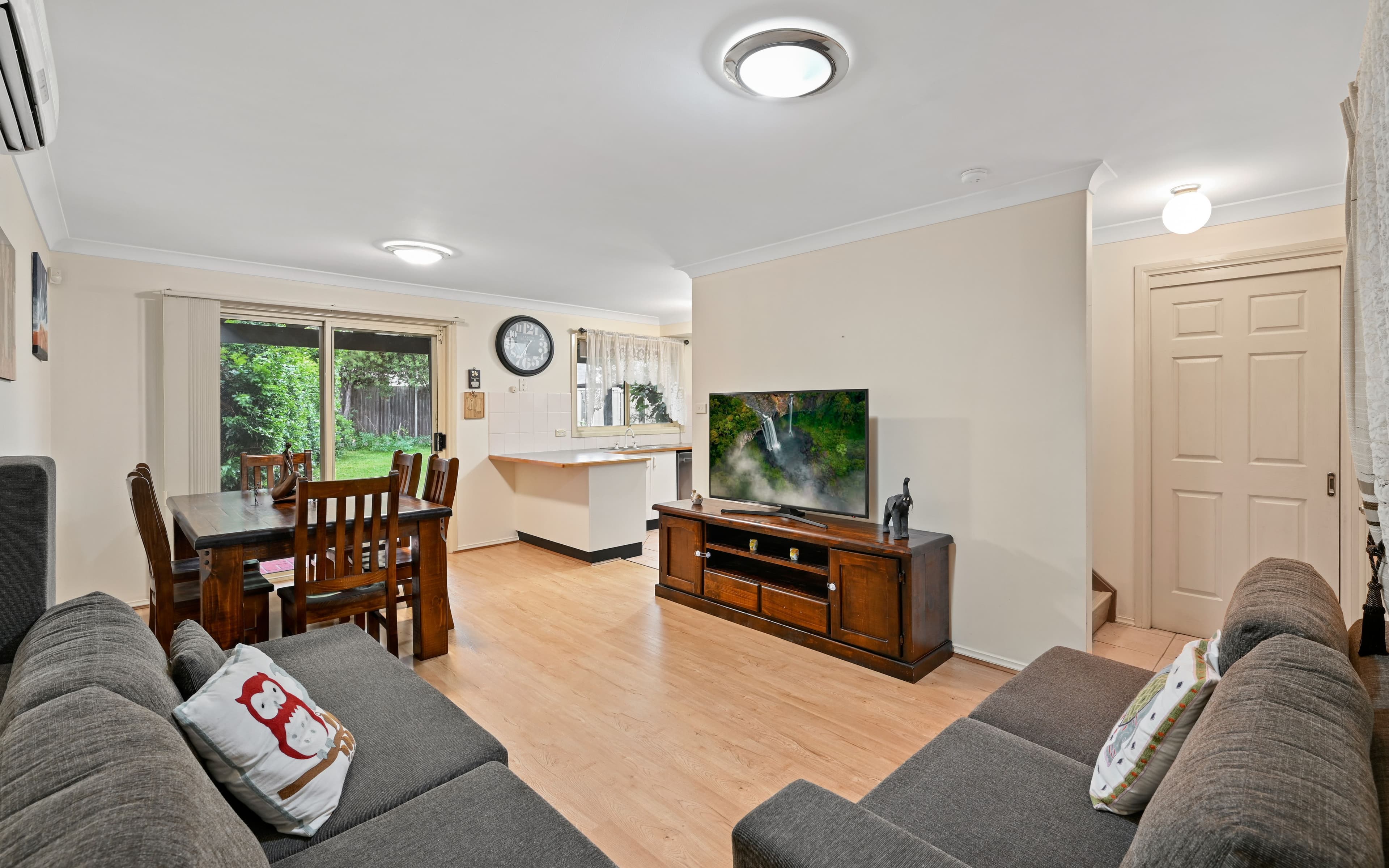 1/1 Fields Road, Macquarie Fields NSW 2564, Macquarie Fields - Thumbnail 2