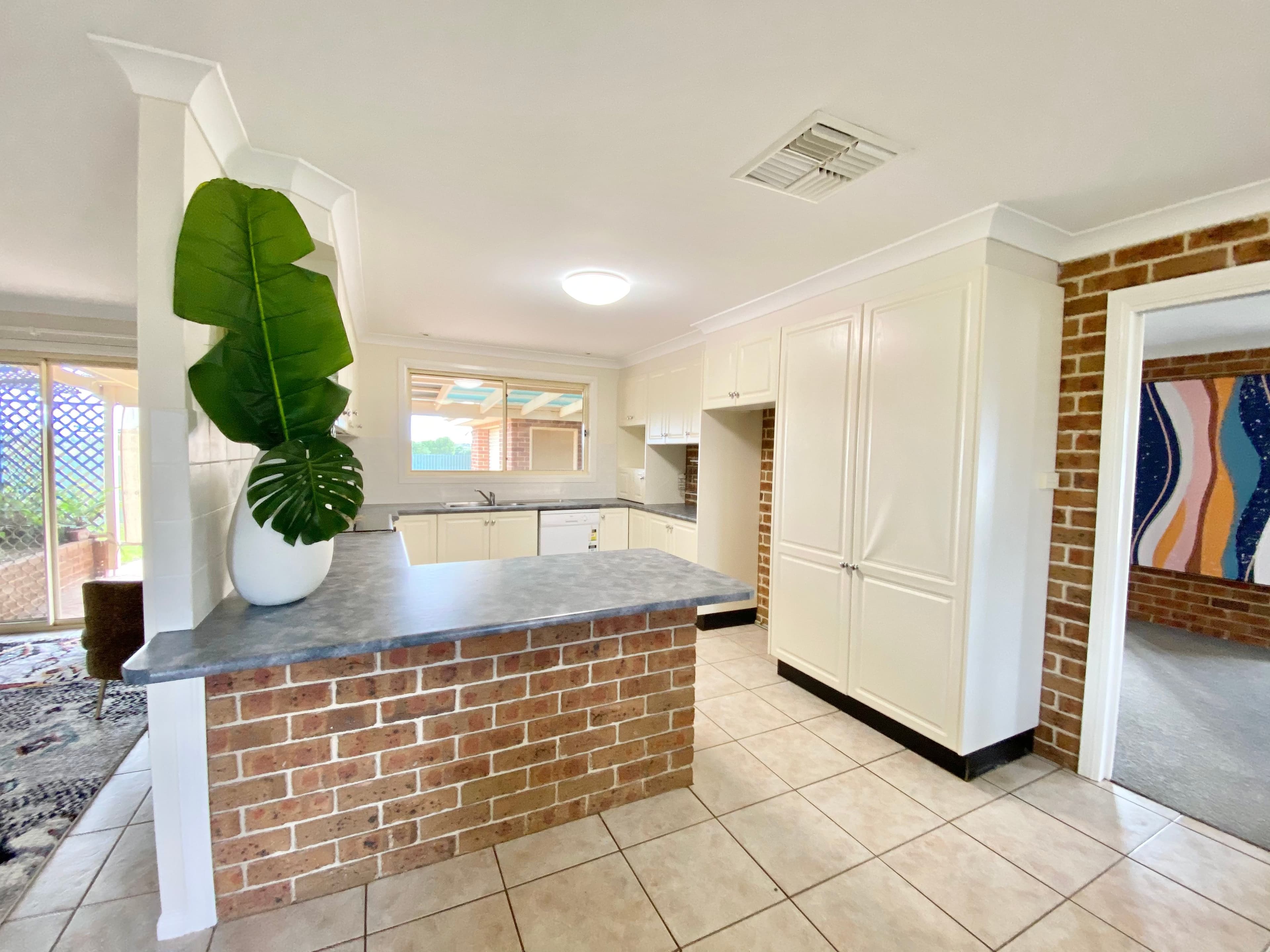 9 Mimosa Road, Parkes NSW 2870, Parkes - Thumbnail 5