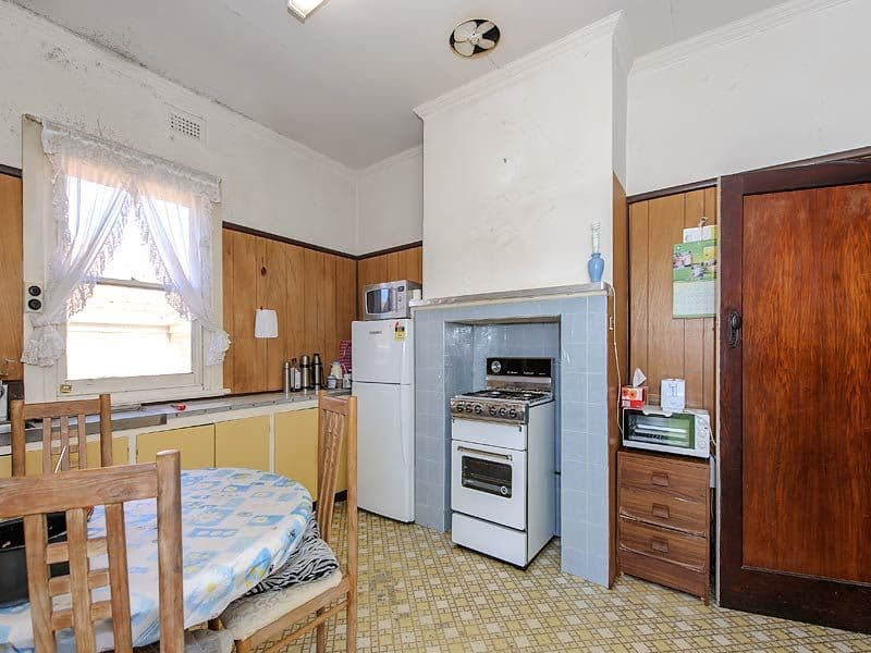 32 Clota Avenue, BOX HILL VIC 3128, Box Hill - Thumbnail 3