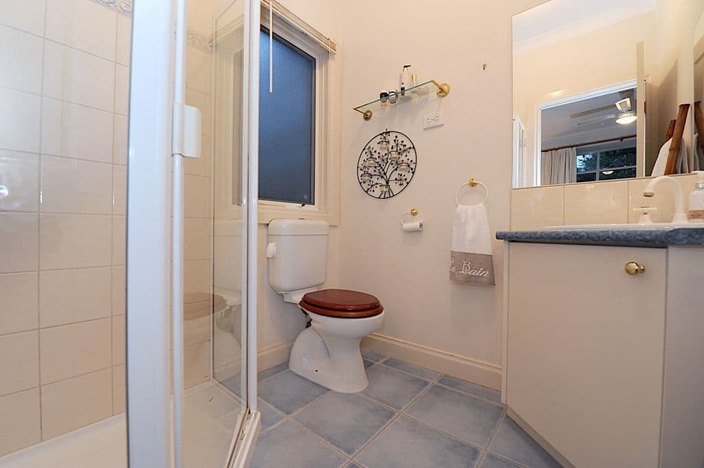 10 Logan Place, BERWICK VIC 3806, Berwick - Thumbnail 8