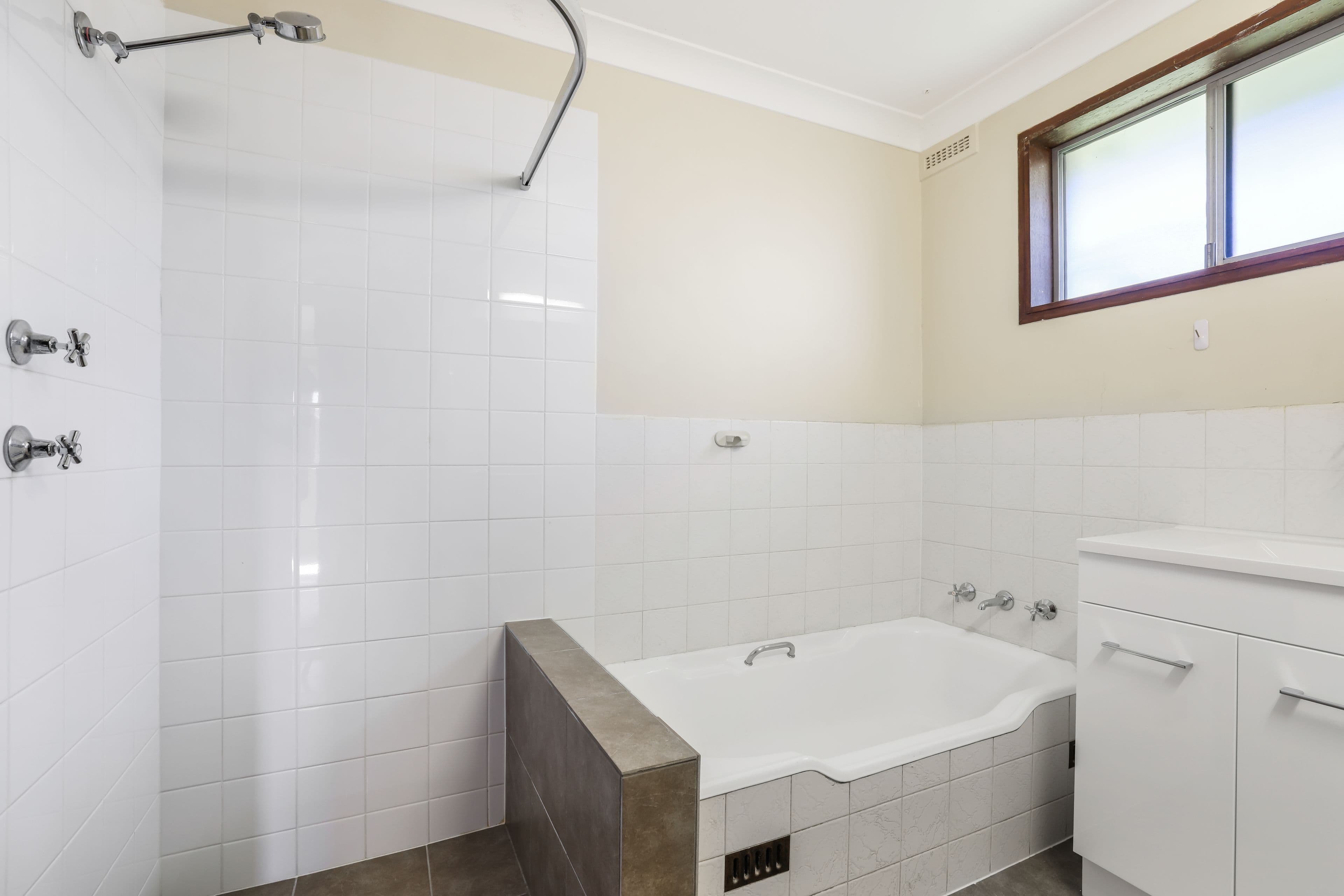 14 Waree Drive, Tamworth NSW 2340, Hillvue - Thumbnail 6