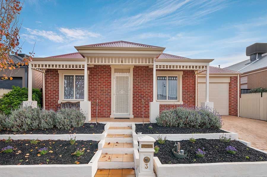 3 Berkshire Lane, Craigieburn VIC 3064, Craigieburn - Image 1