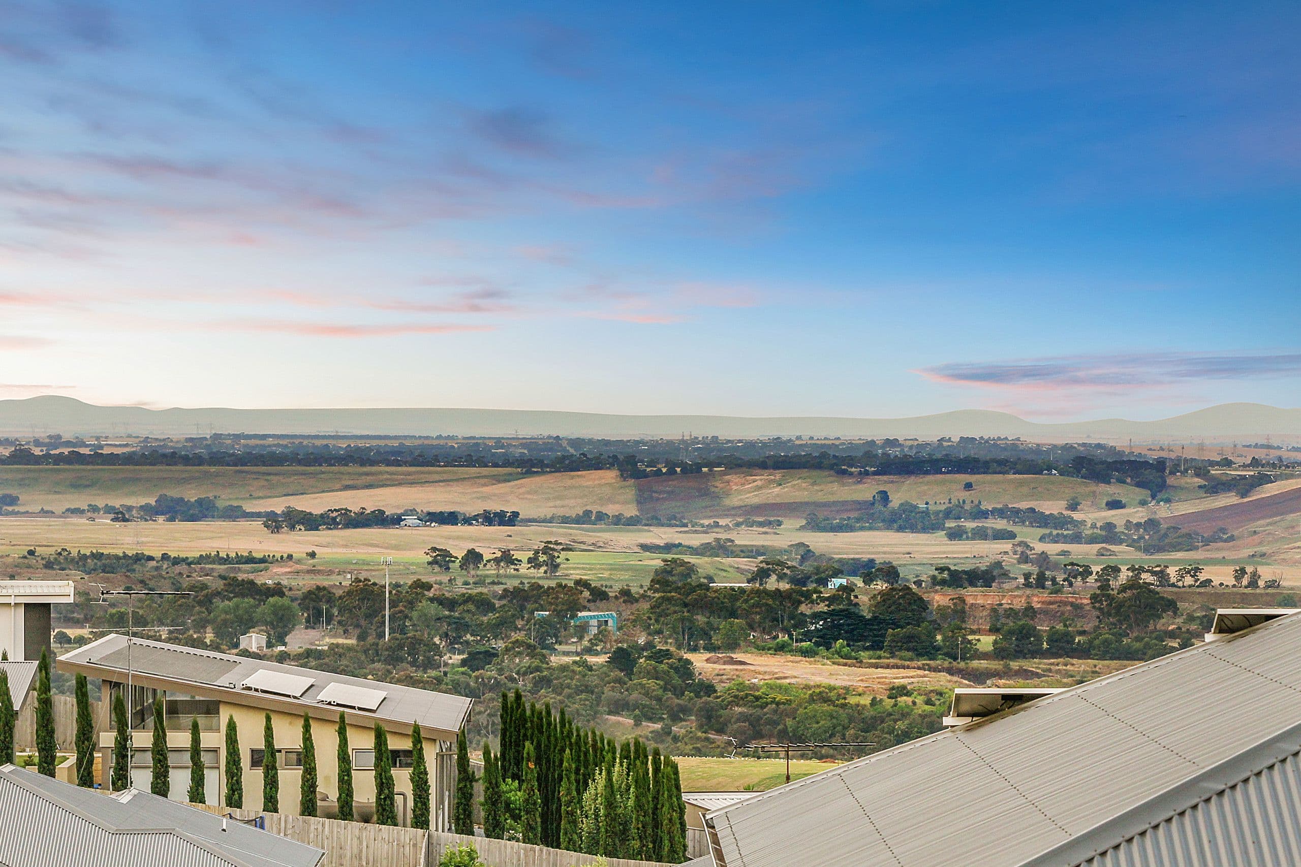 17 Swanbourne Avenue, Highton VIC 3216, Highton - Thumbnail 3
