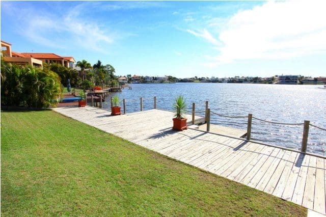 21 Clear Water Bay Avenue, CLEAR ISLAND WATERS QLD 4226, Clear Island Waters - Thumbnail 3