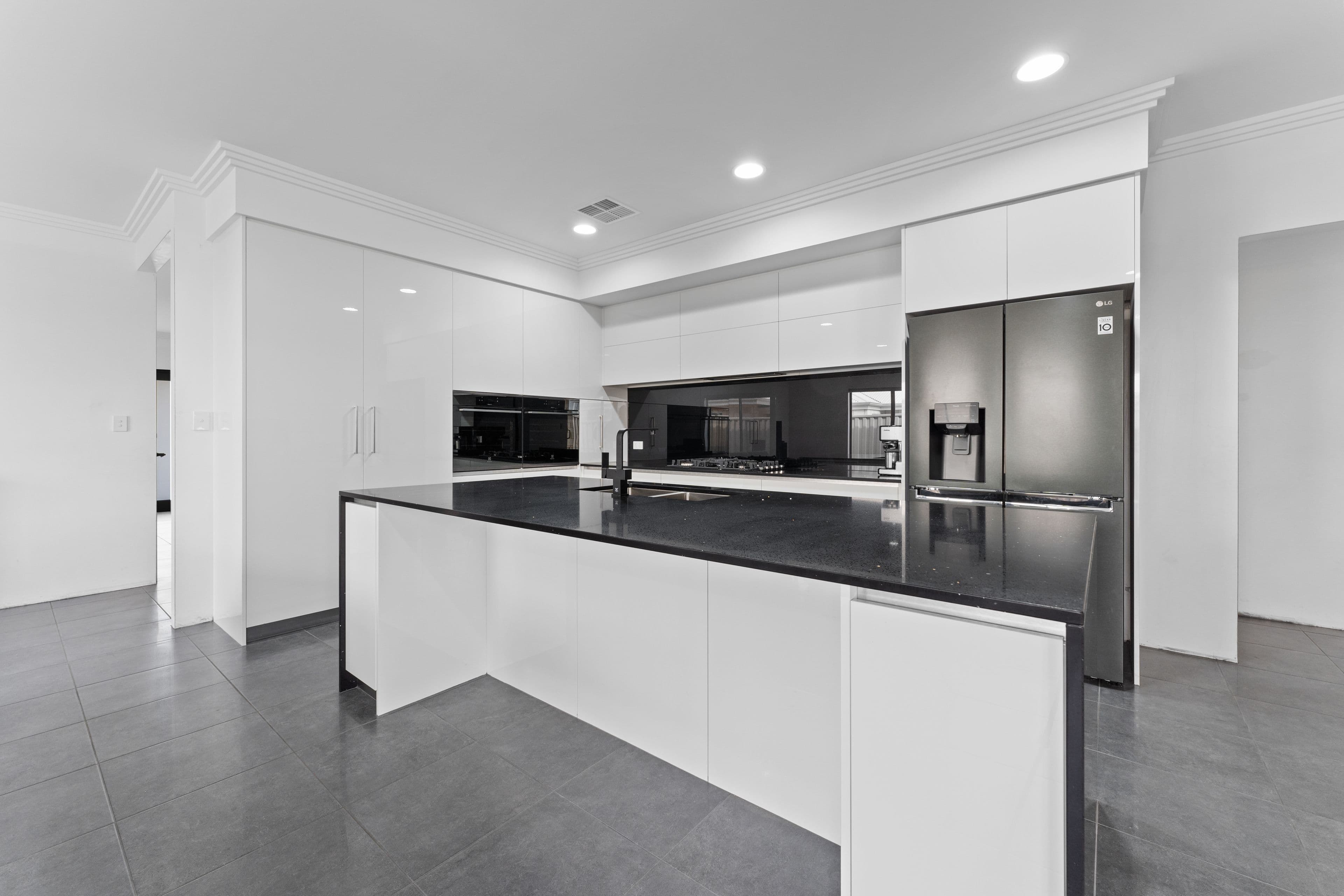 27 Faller Road, Baldivis WA 6171, Baldivis - Thumbnail 4