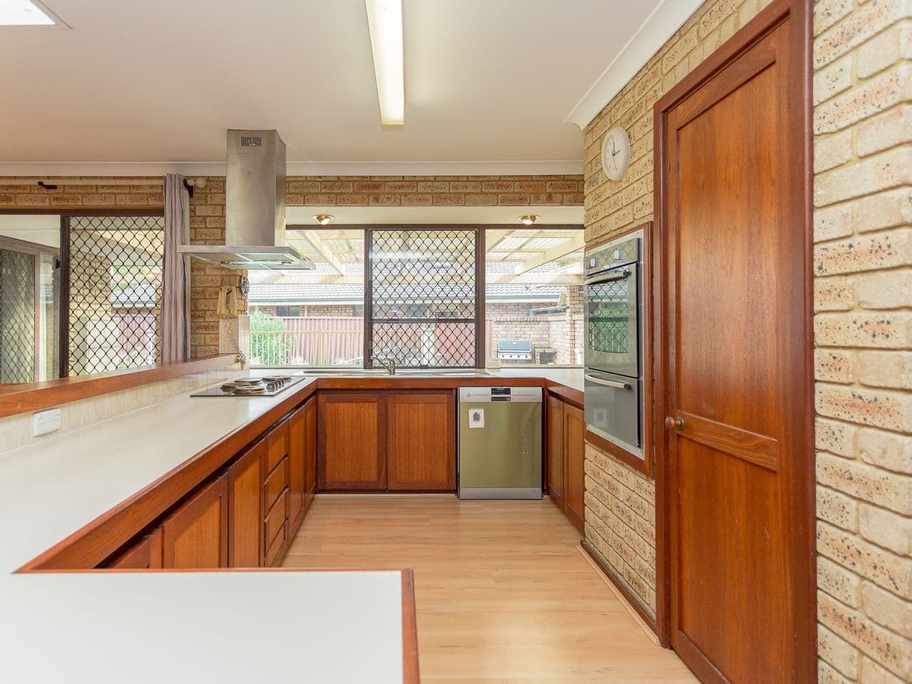12 Matsen Close, Booragoon WA 6154, Booragoon - Thumbnail 3