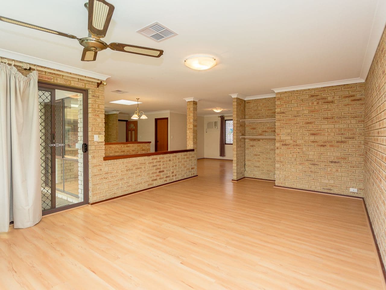 12 Matsen Close, Booragoon WA 6154, Booragoon - Thumbnail 6
