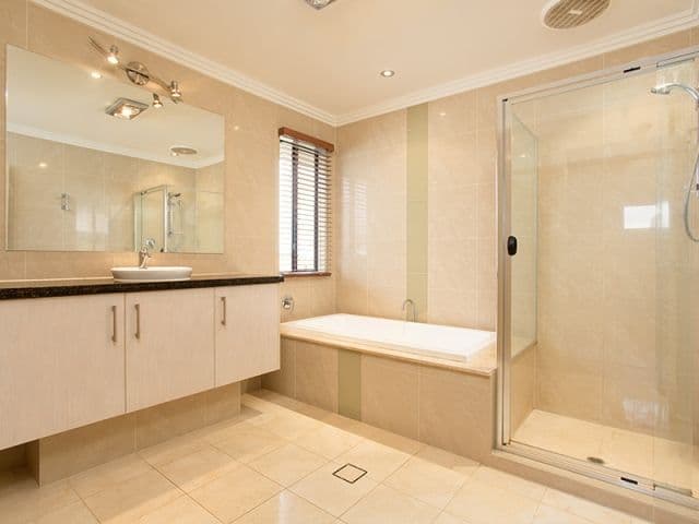 18 Balgowlah Street, WAKERLEY QLD 4154, Wakerley - Thumbnail 5