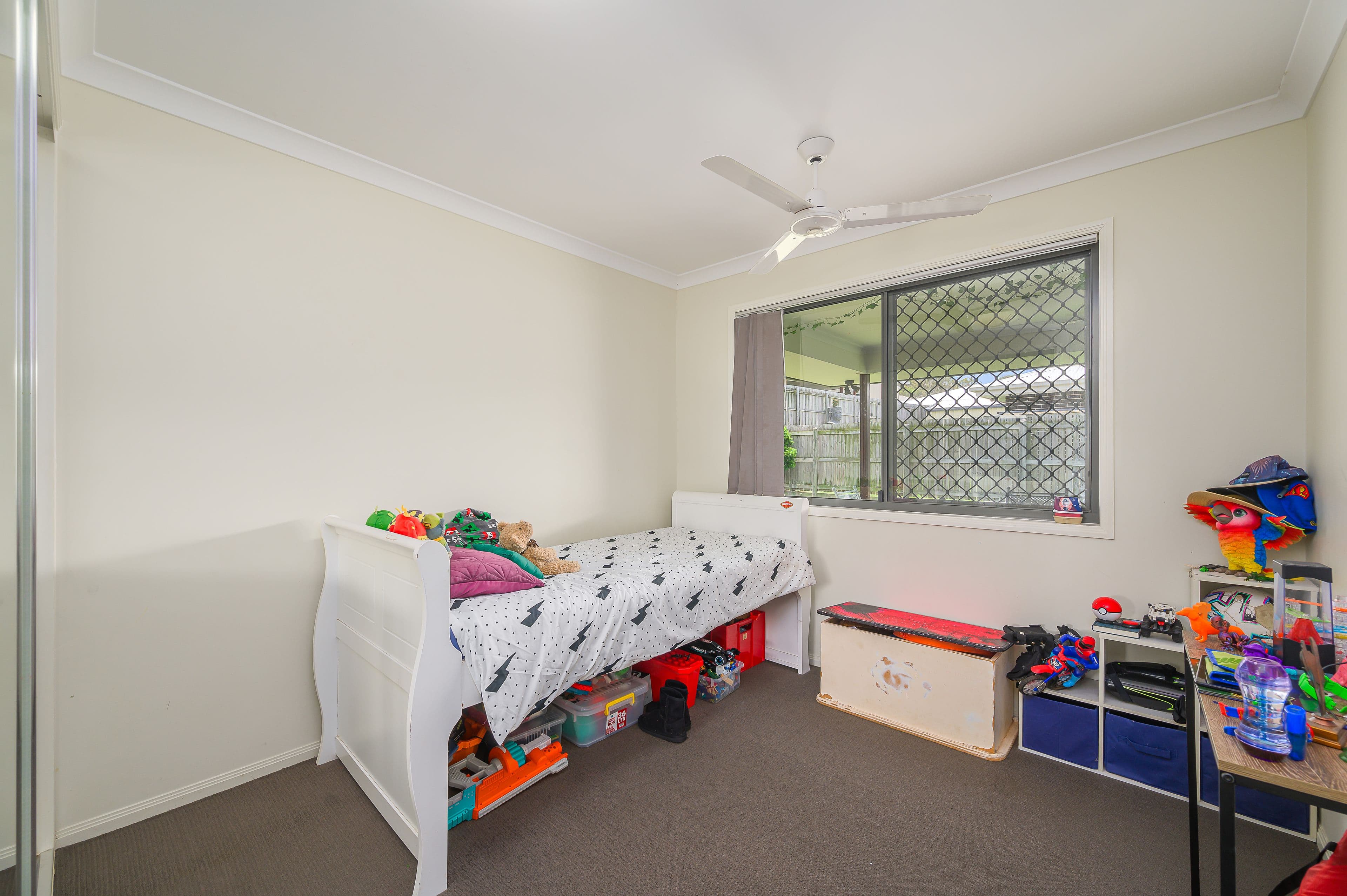 11 Valley Way, Boyne Island QLD 4680, Boyne Island - Thumbnail 8