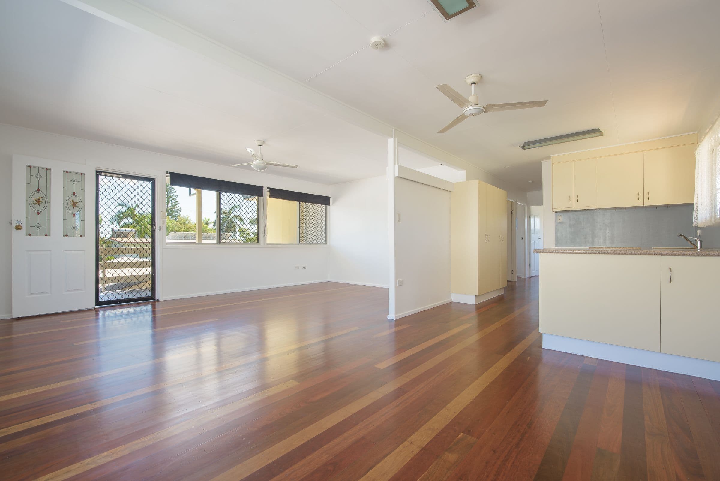 4 Potter Street, Clinton QLD 4680, Clinton - Thumbnail 2
