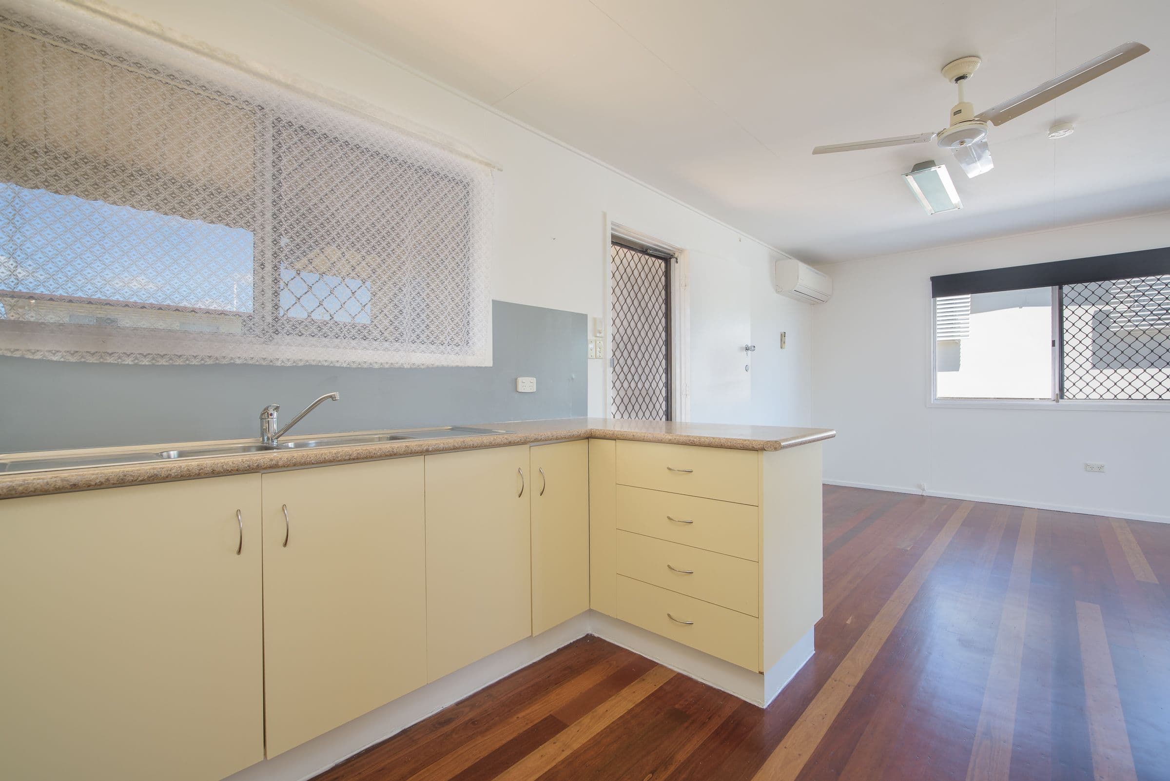4 Potter Street, Clinton QLD 4680, Clinton - Thumbnail 3