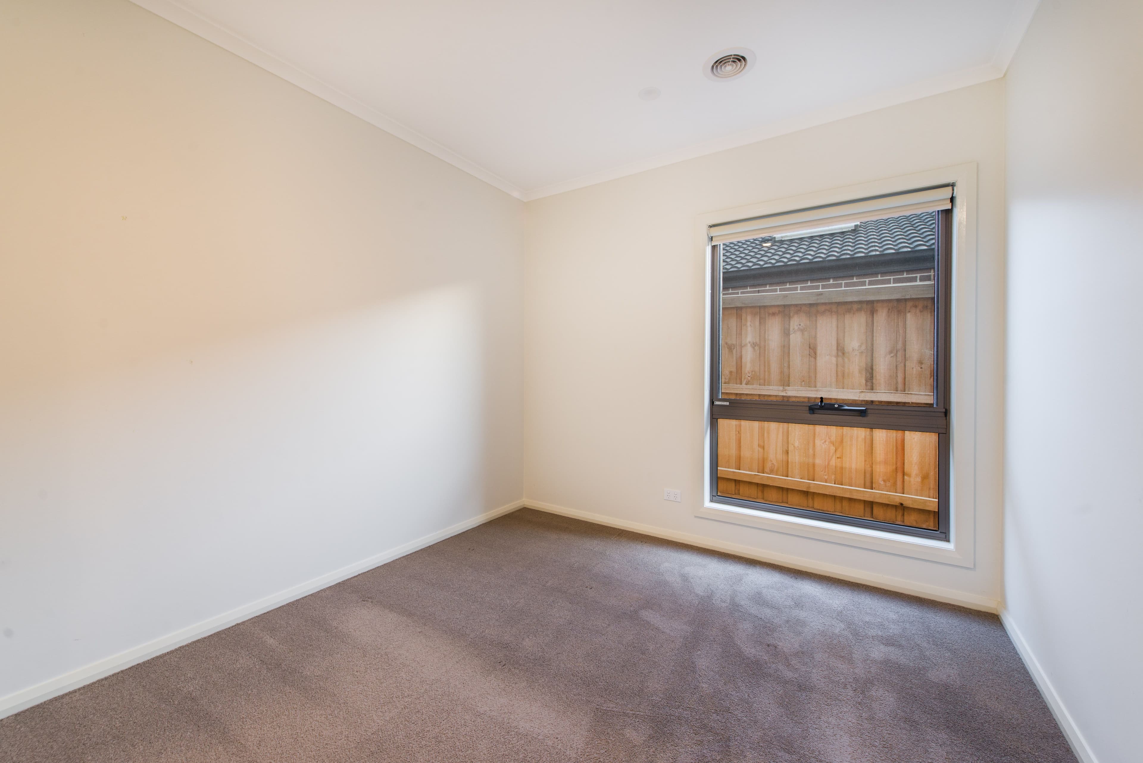 46 Elmtree Crecent, Clyde North VIC 3978, Clyde North - Thumbnail 8