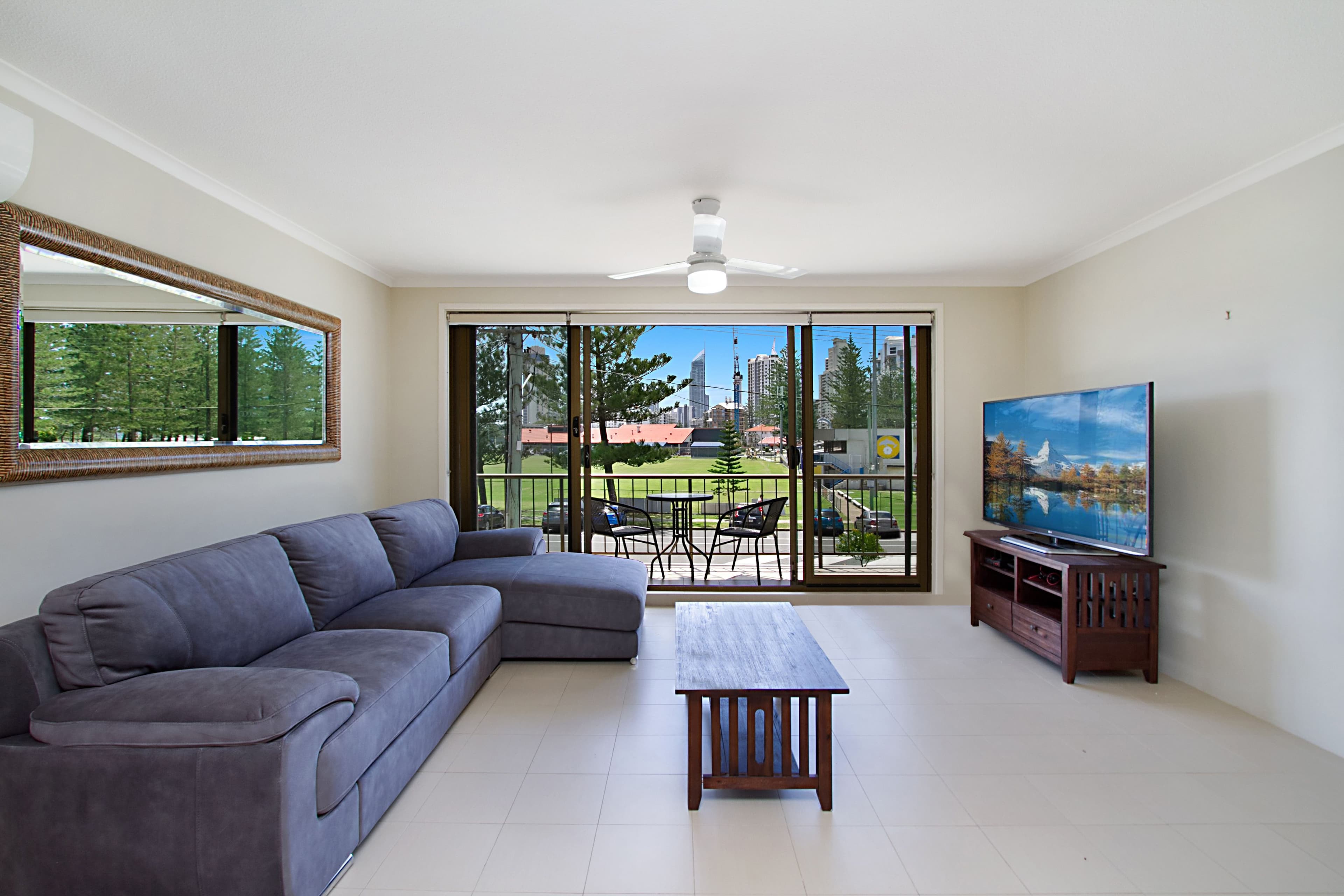 4 'Parkdale Apartments' 12 Chelsea Avenue, BROADBEACH QLD 4218, Broadbeach - Thumbnail 2