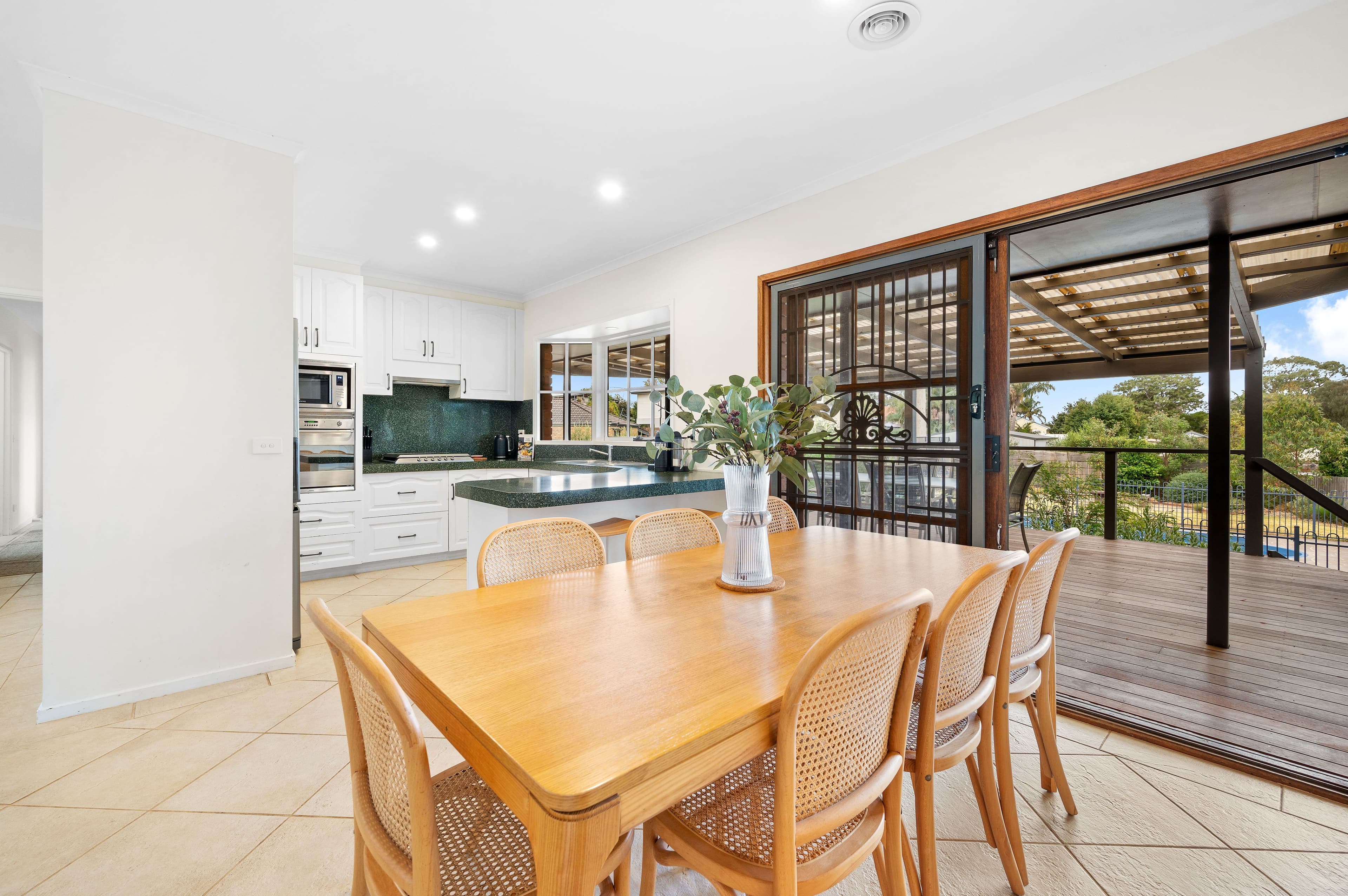 22 Yambill Avenue, Rosebud VIC 3939, Rosebud - Thumbnail 2