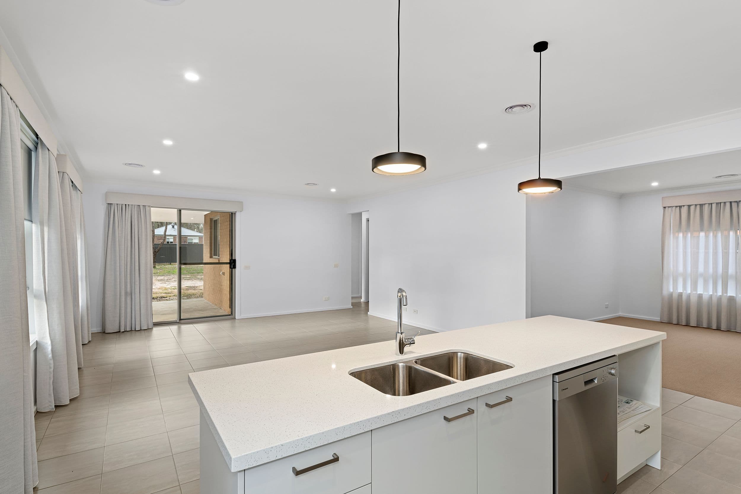 63 Bennett Street, Heathcote VIC 3523, Heathcote - Thumbnail 2