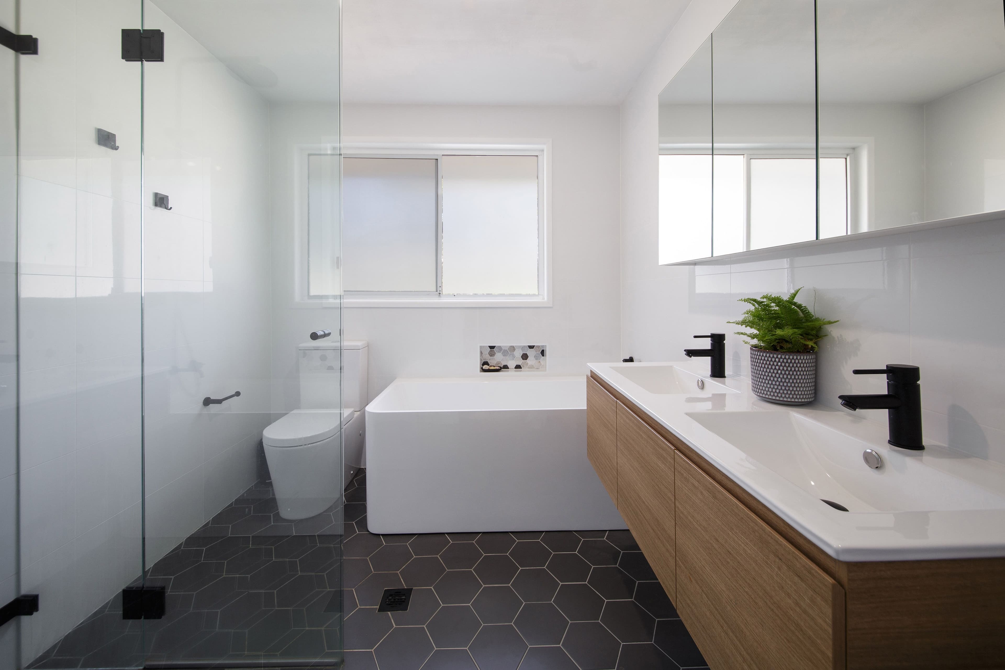 1 Barry Road, Menai NSW 2234, Menai - Thumbnail 5