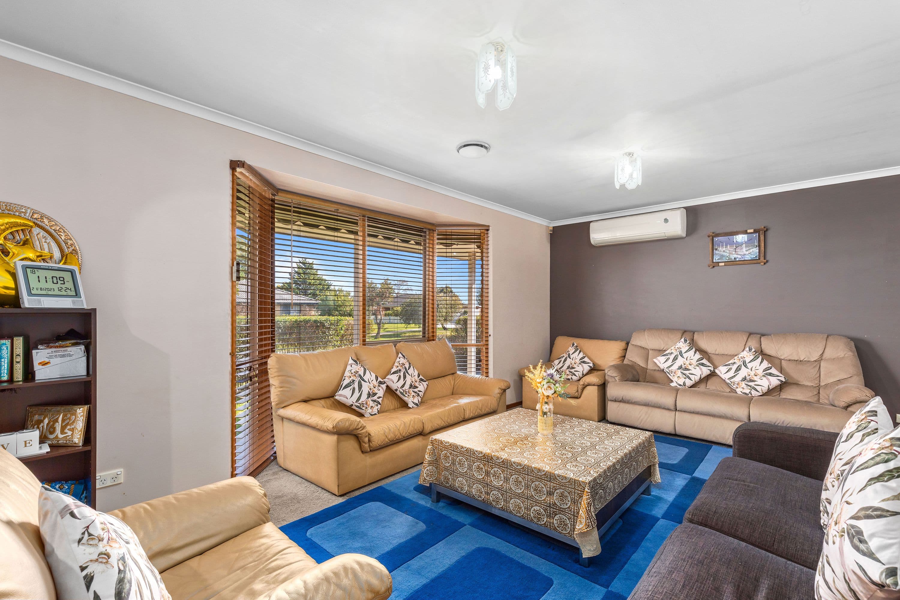 11 Delphin Court, Narre Warren VIC 3805, Narre Warren - Thumbnail 2