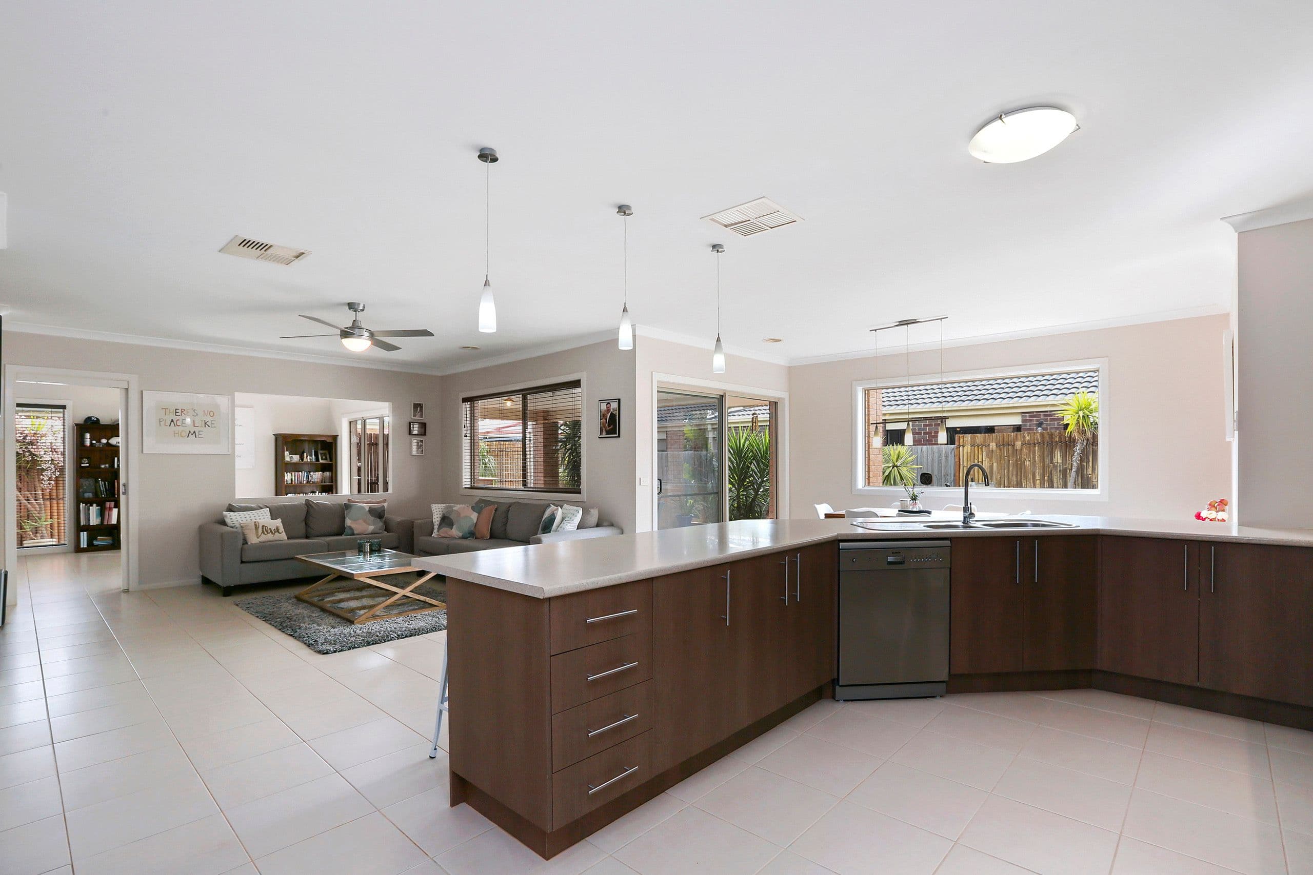 12 Nilaur Place, Lara VIC 3212, Lara - Thumbnail 2