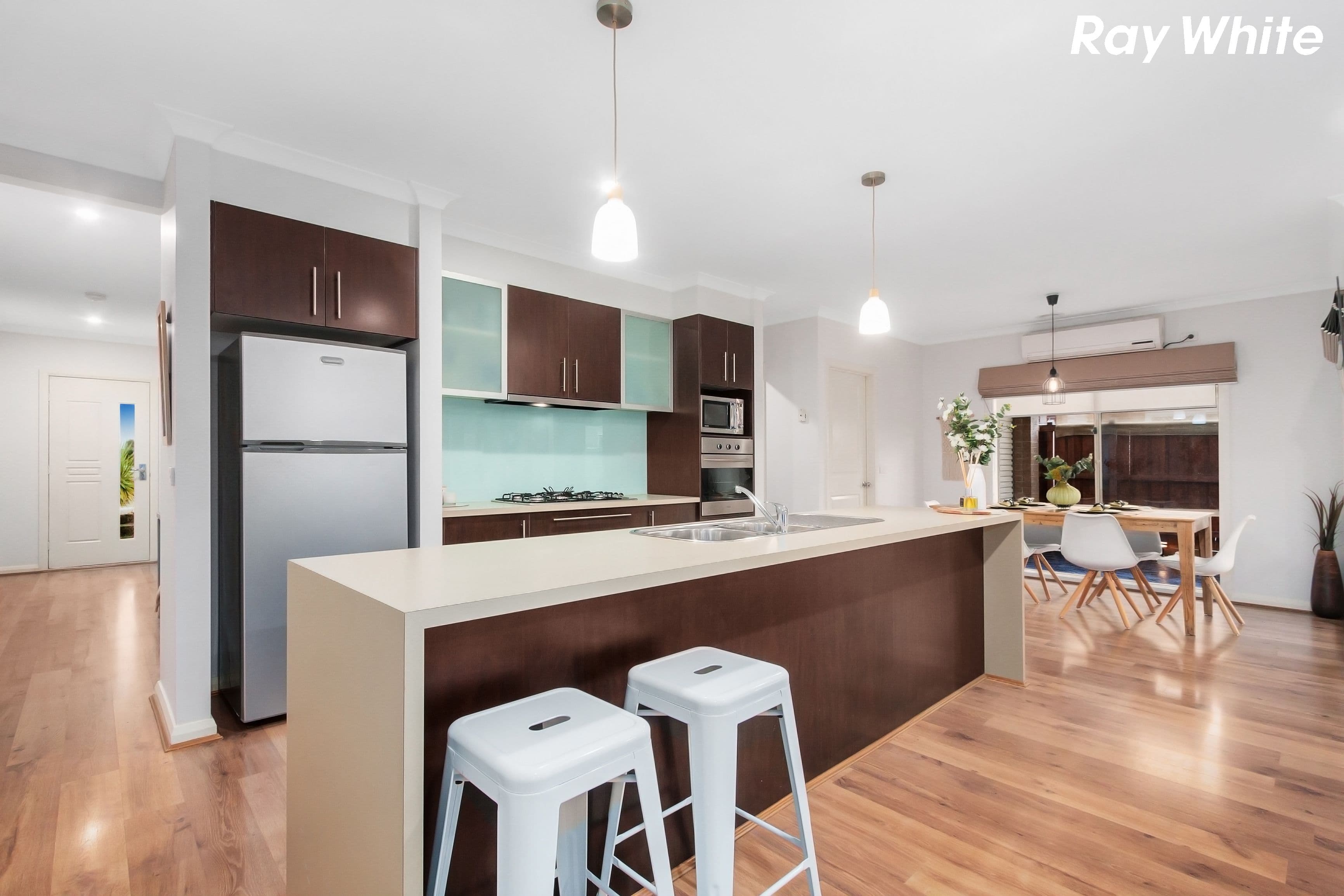 13 Greendale Boulevard, Pakenham VIC 3810, Pakenham - Thumbnail 3