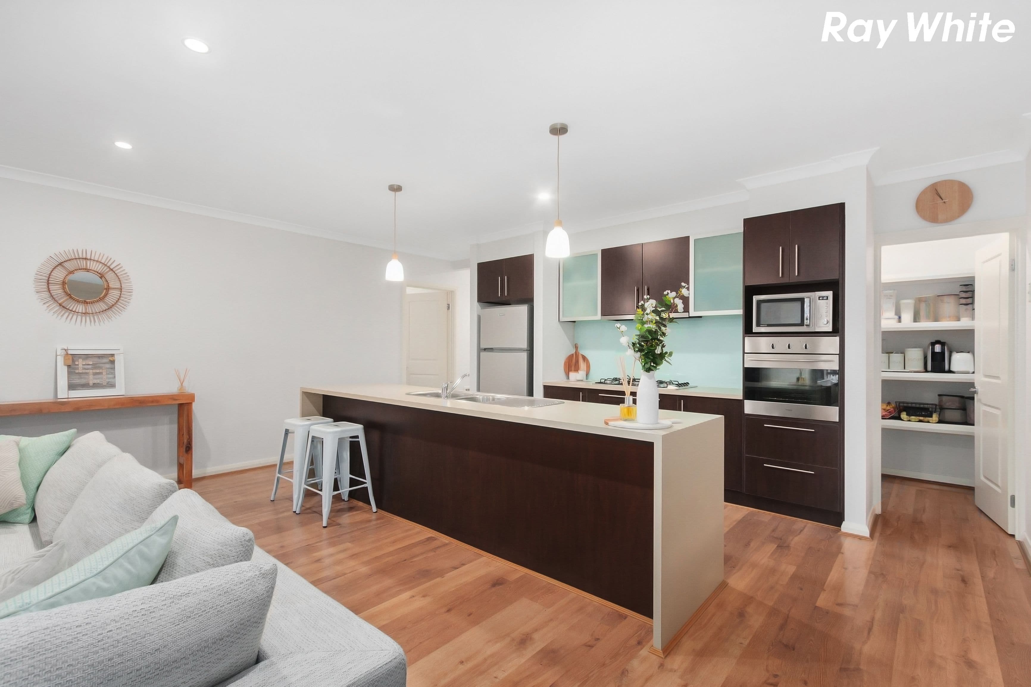 13 Greendale Boulevard, Pakenham VIC 3810, Pakenham - Thumbnail 5