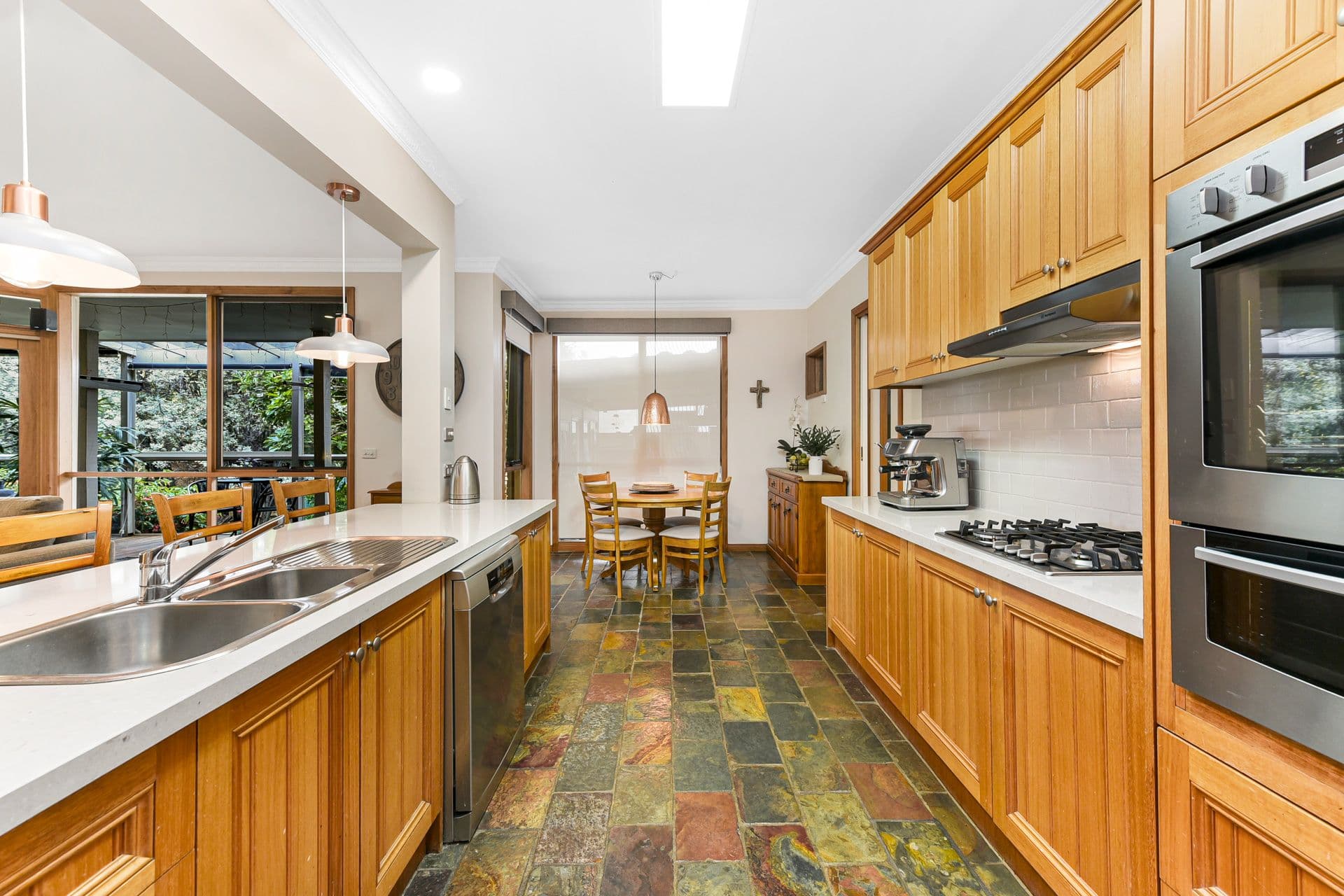 15 Grenville Court, Berwick VIC 3806, Berwick - Thumbnail 8