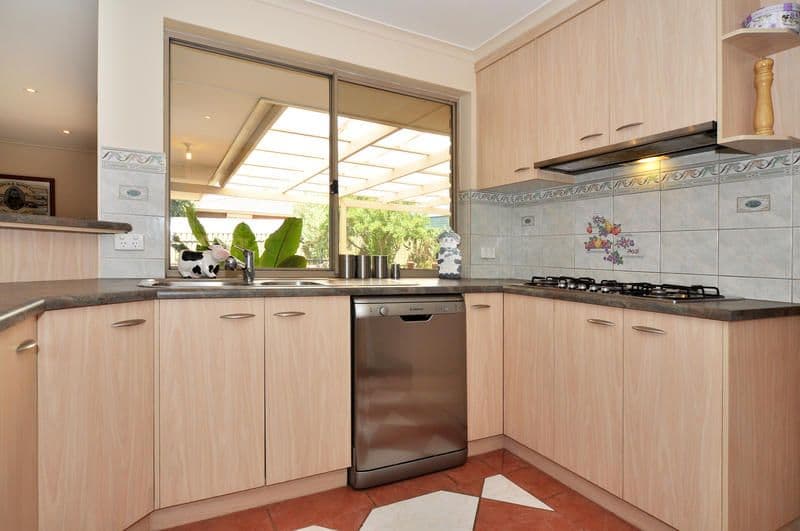 42 Odessa Drive, WOODCROFT SA 5162, Woodcroft - Thumbnail 2
