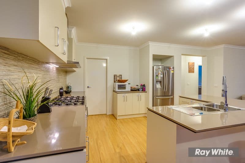 37 Amsterdam Avenue, Tarneit VIC 3029, Tarneit - Thumbnail 6
