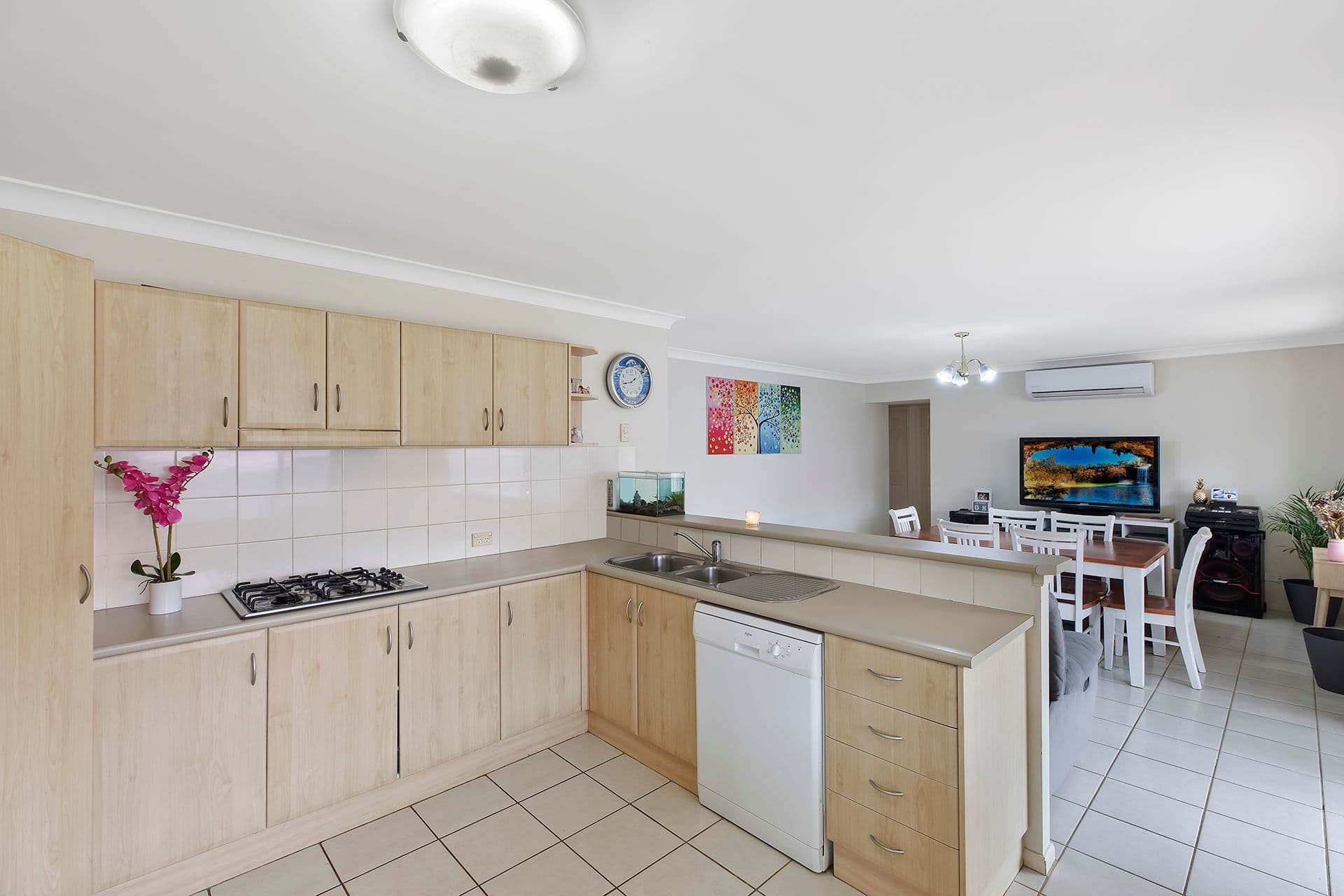 8 Quarterhorse Parade, Wadalba NSW 2259, Wadalba - Thumbnail 4