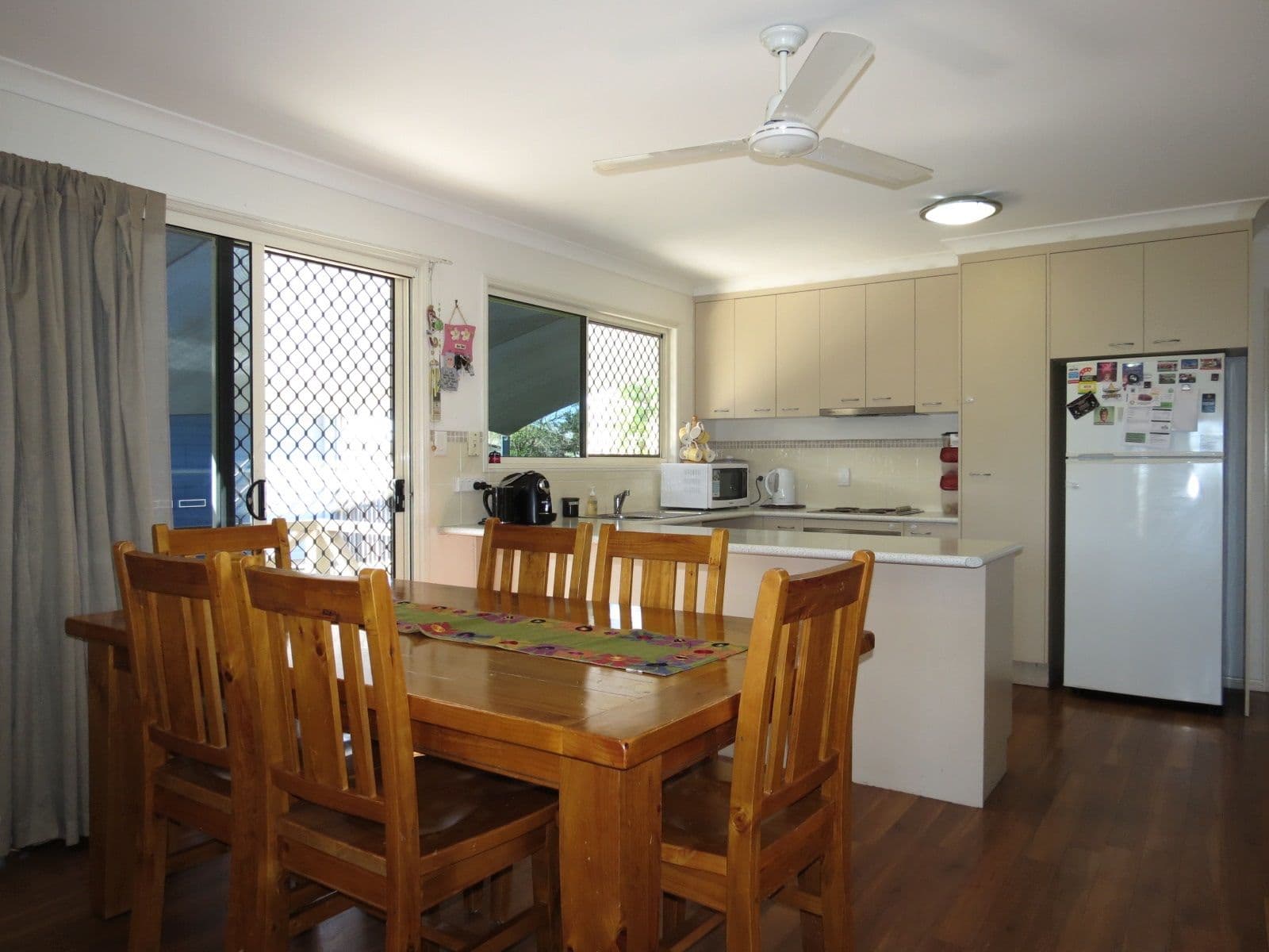 87 Roberts Street, Emerald QLD 4720, Emerald - Thumbnail 6