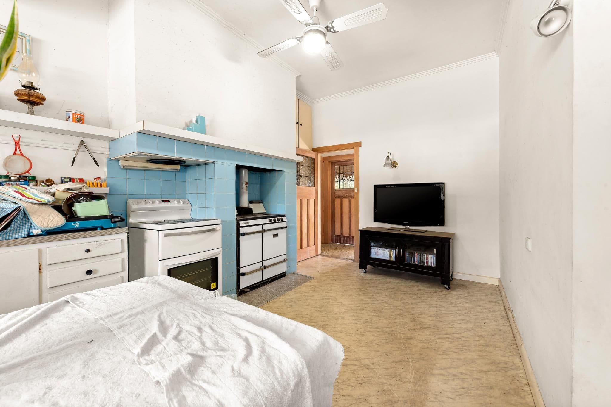 22 Marlborough Street, Mont Albert VIC 3127, Mont Albert - Thumbnail 4