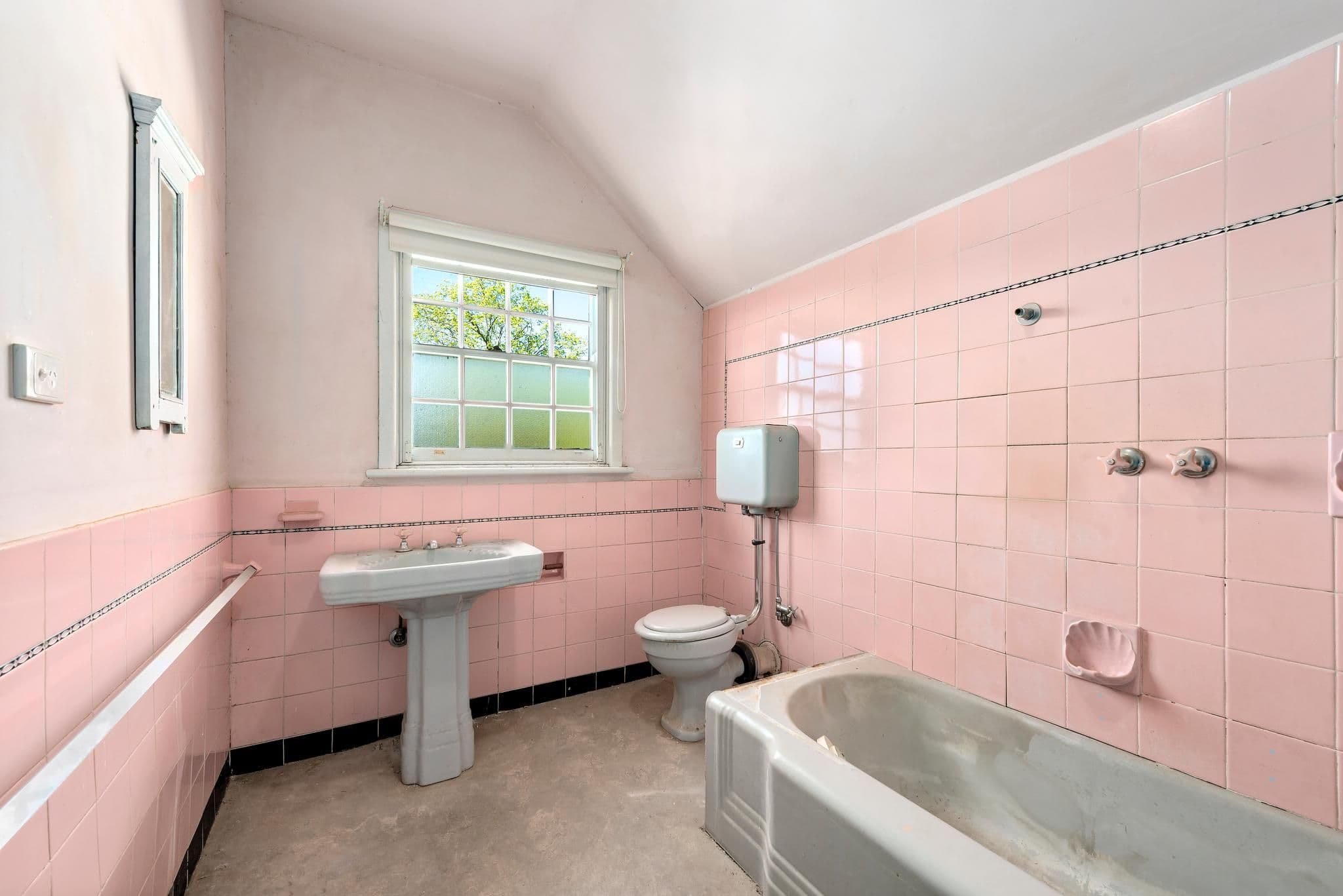 22 Marlborough Street, Mont Albert VIC 3127, Mont Albert - Thumbnail 5