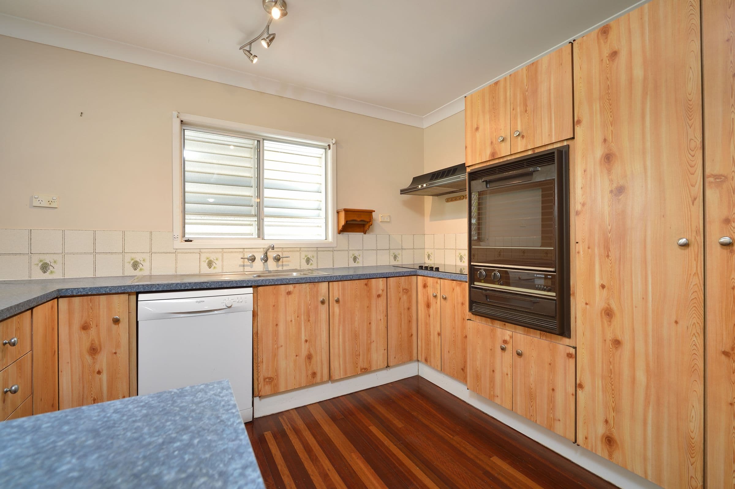 47 Shaw Street, New Auckland QLD 4680, New Auckland - Thumbnail 6