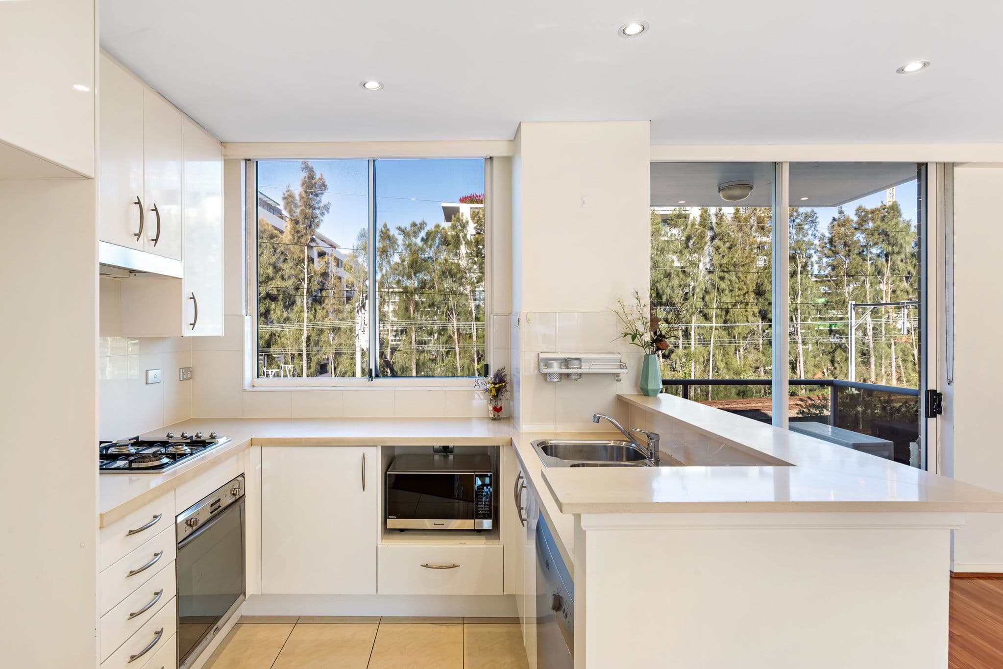 4/25 Corbett Street, Scarborough WA 6019, Scarborough - Thumbnail 2