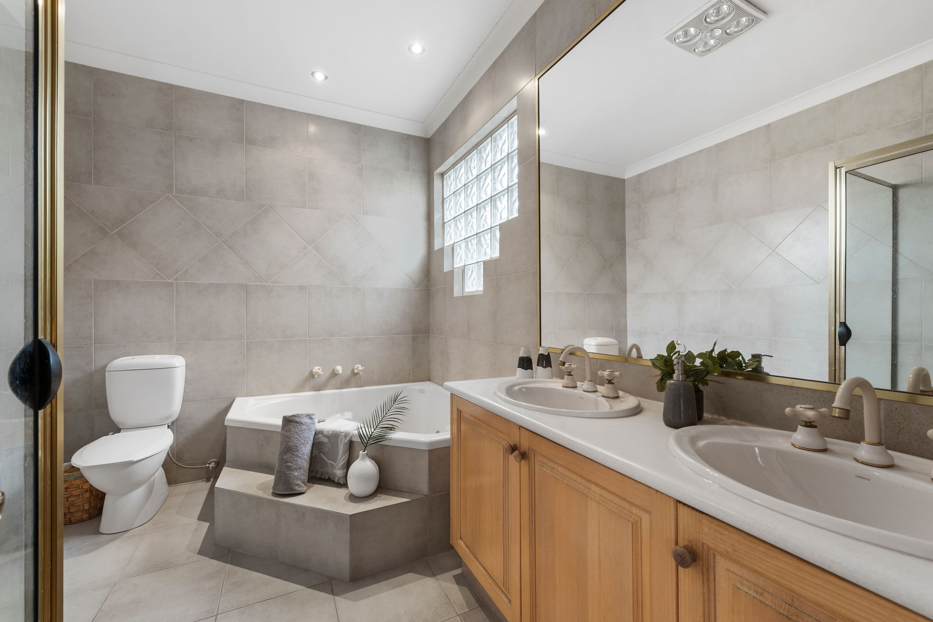 14 Bradley Drive, Hillside VIC 3037, Hillside - Thumbnail 7