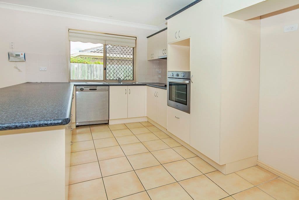 6 Apollo Place, Springfield Lakes QLD 4300, Springfield Lakes - Thumbnail 2